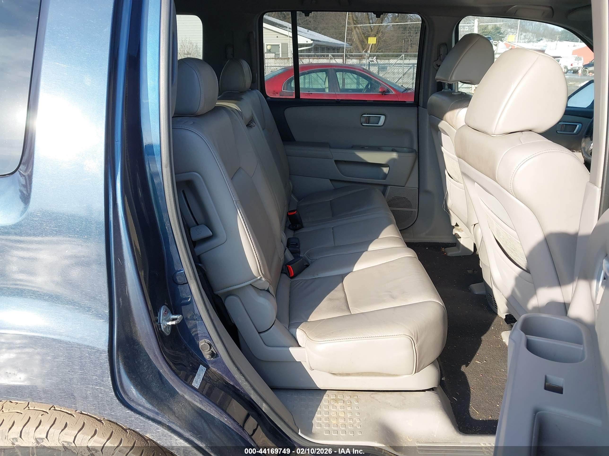 HONDA PILOT image 8