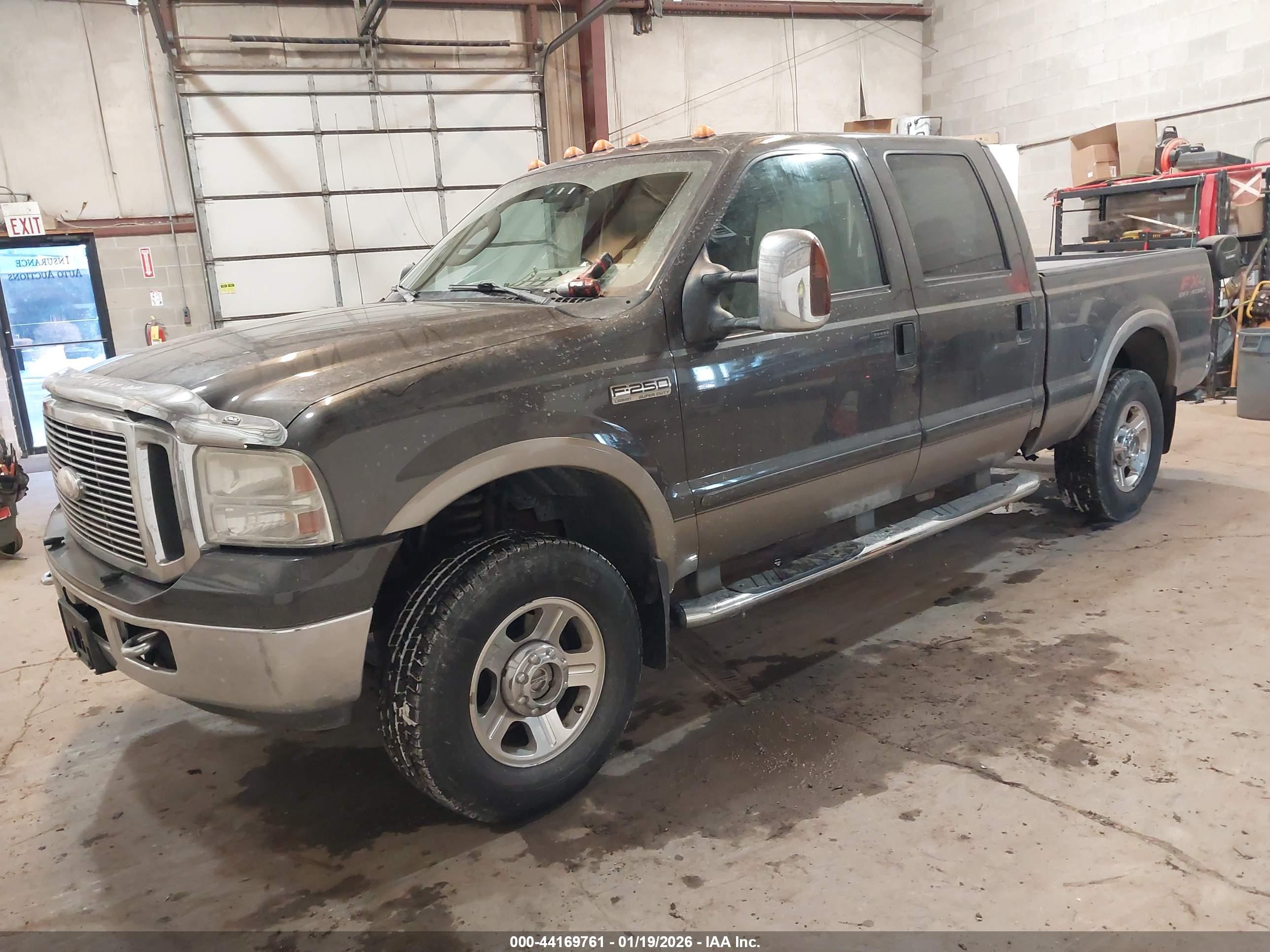 FORD F-250 image 2