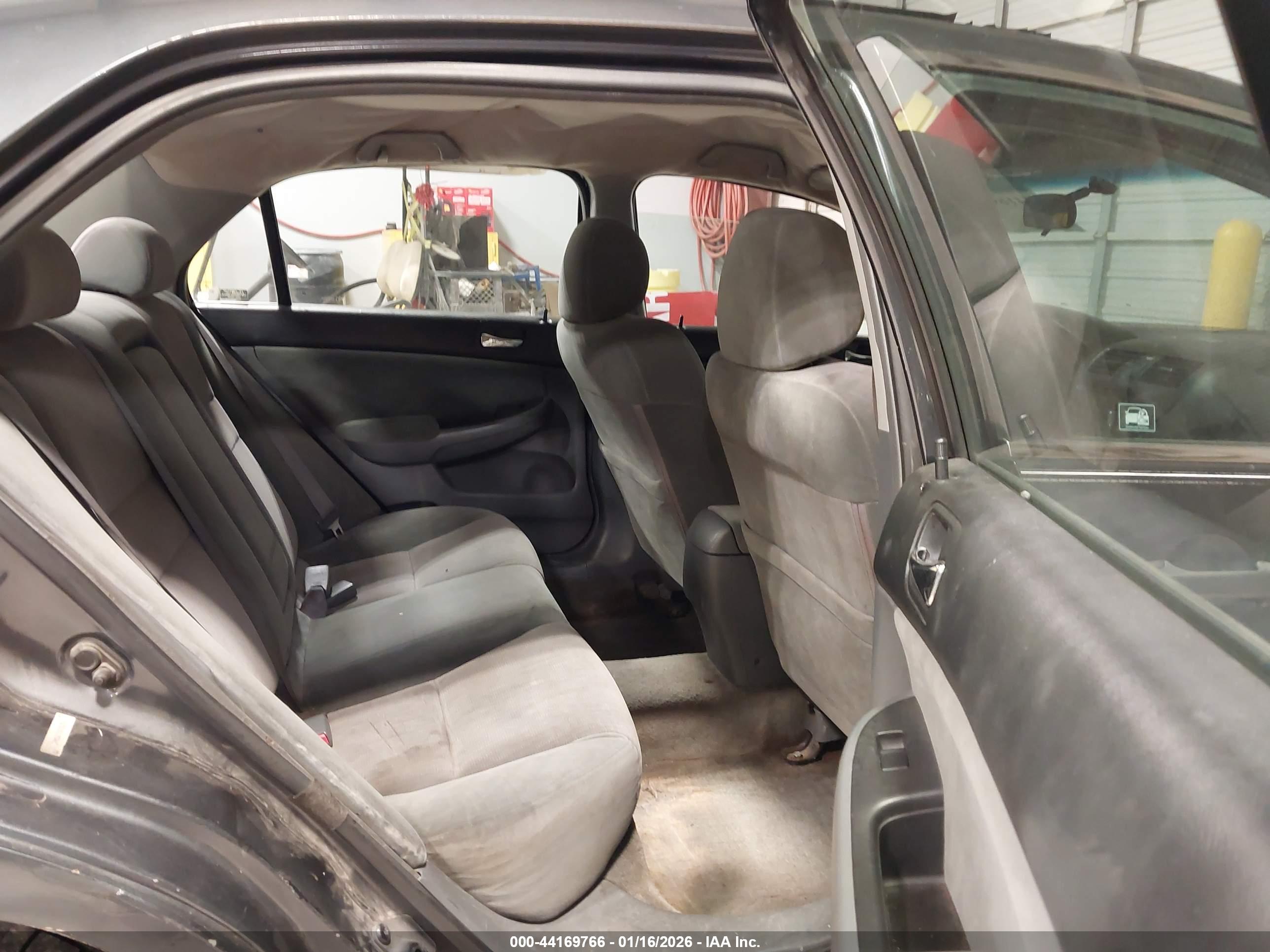 HONDA ACCORD image 8