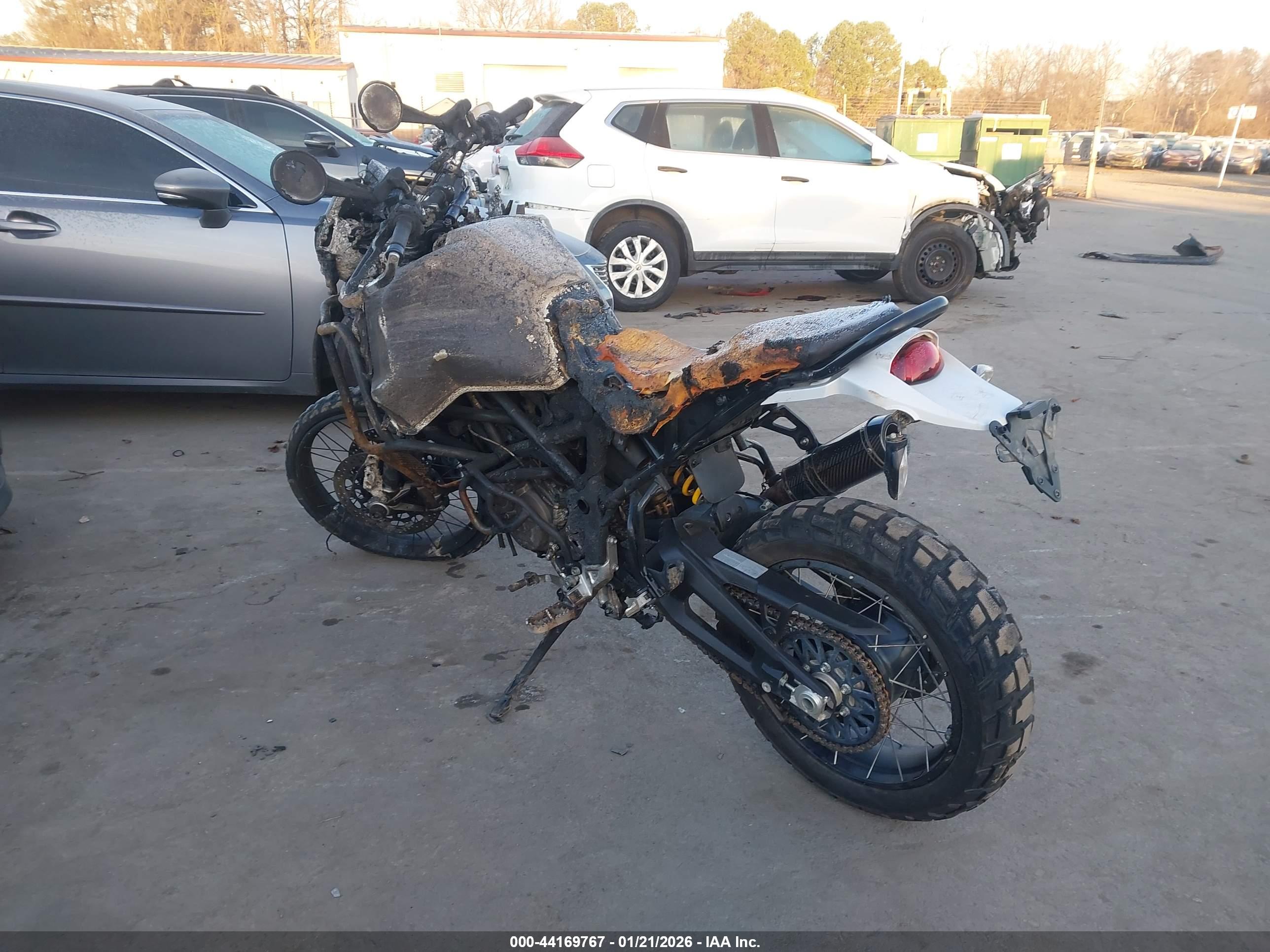 DUCATI DESERT image 3