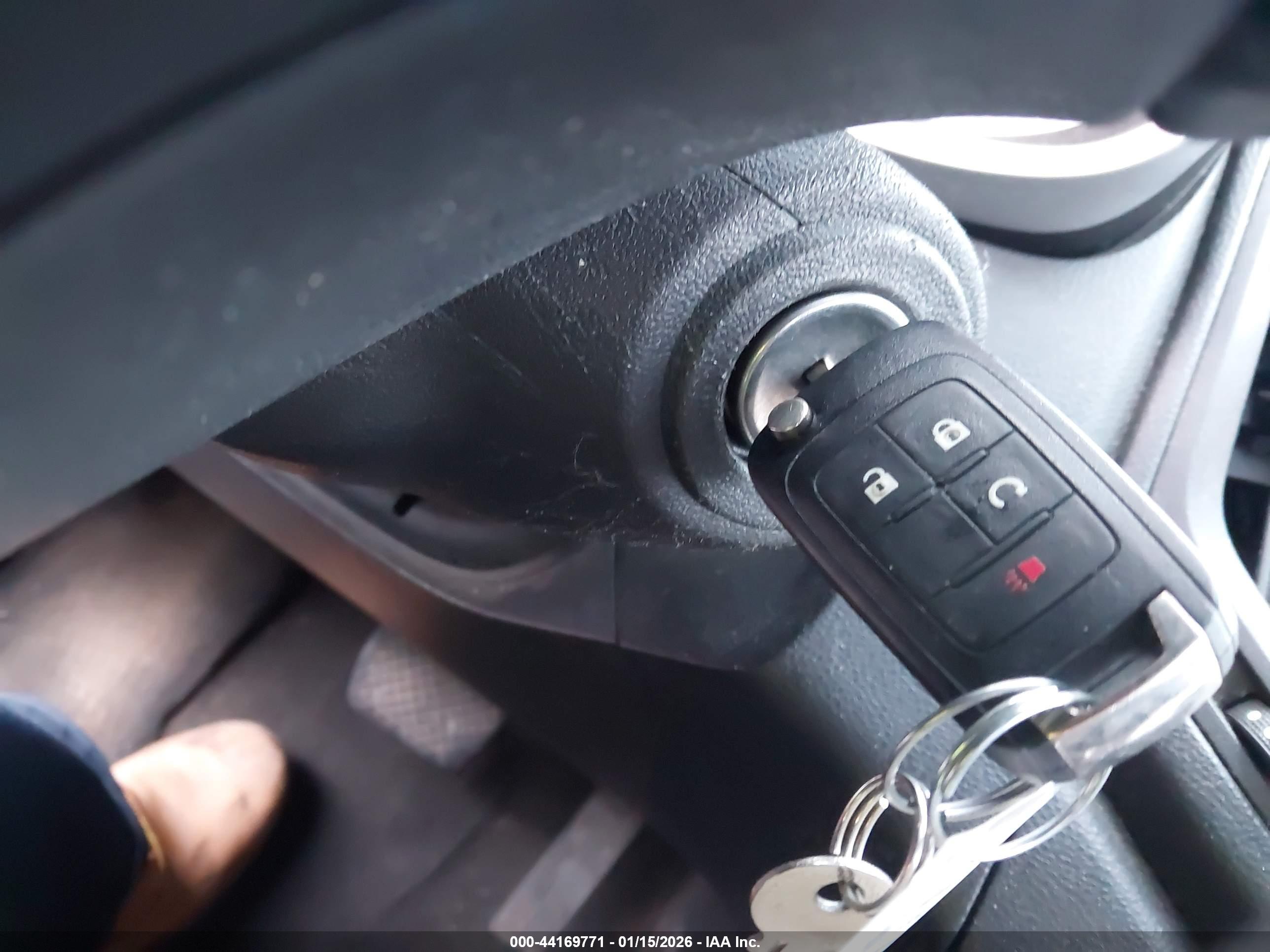 CHEVROLET EQUINOX image 11