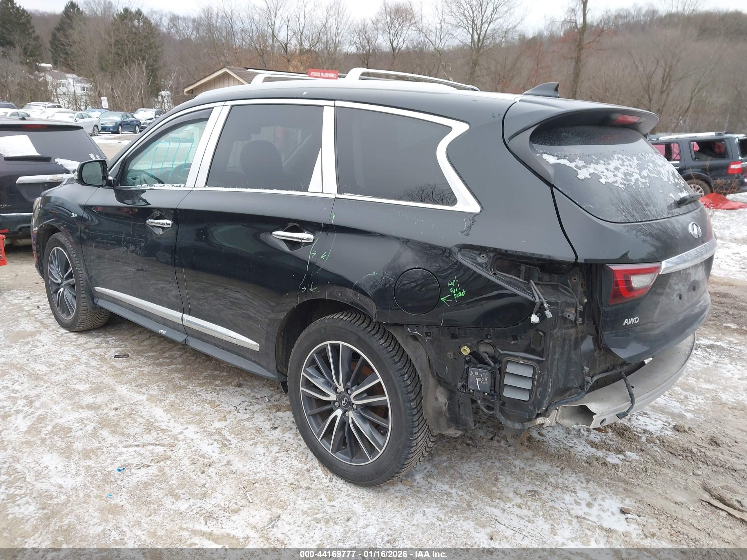 INFINITI QX60 image 3