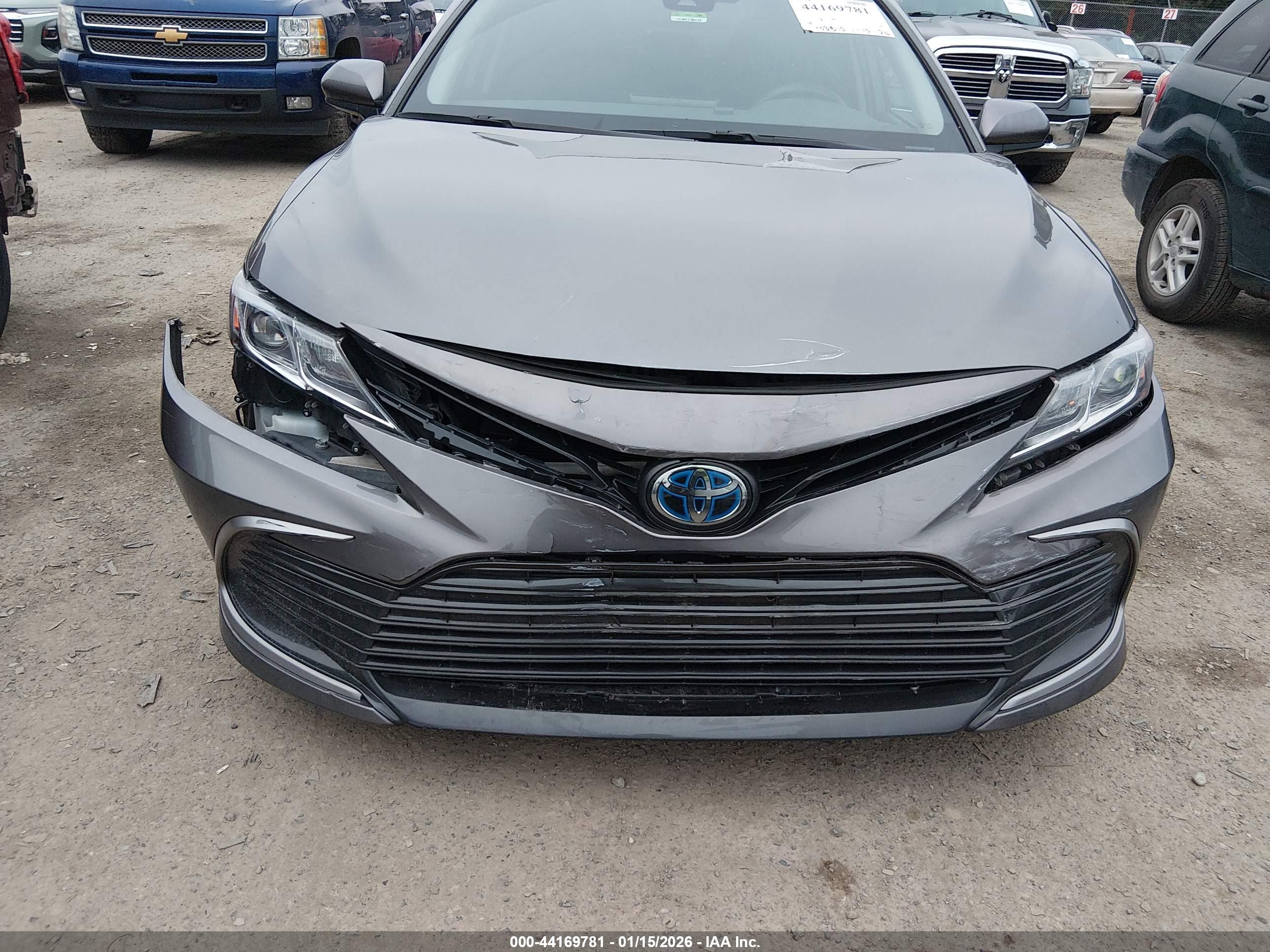 TOYOTA CAMRY image 6