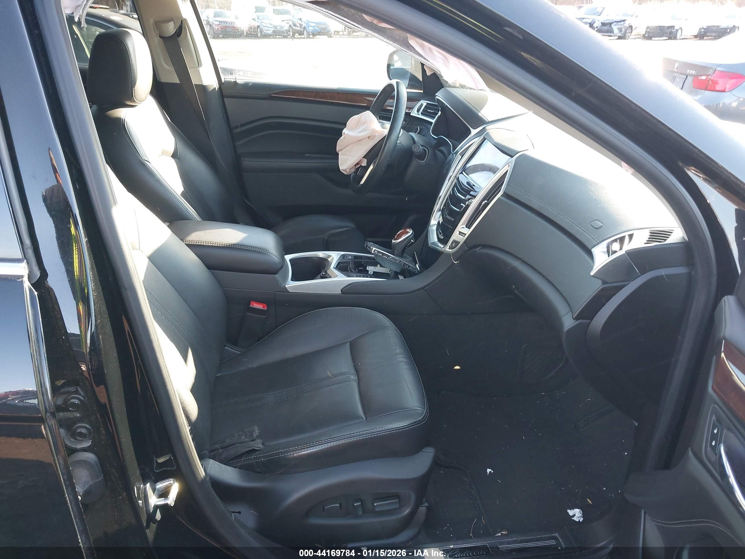 CADILLAC SRX image 5