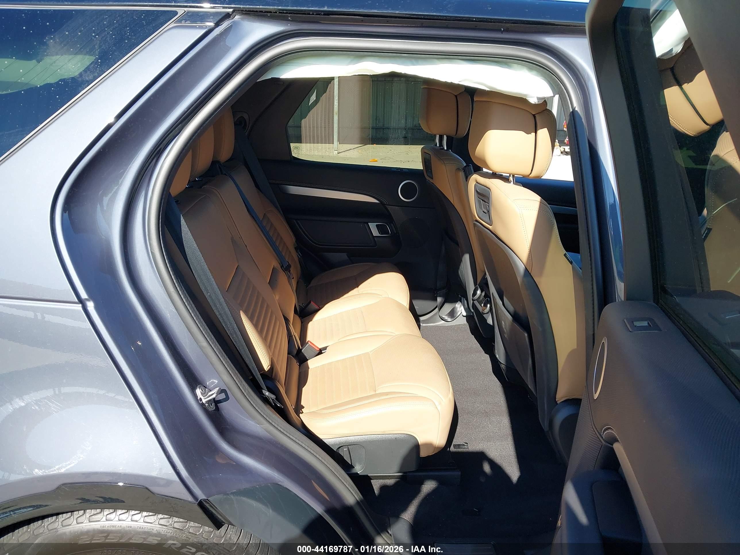 LAND ROVER image 8