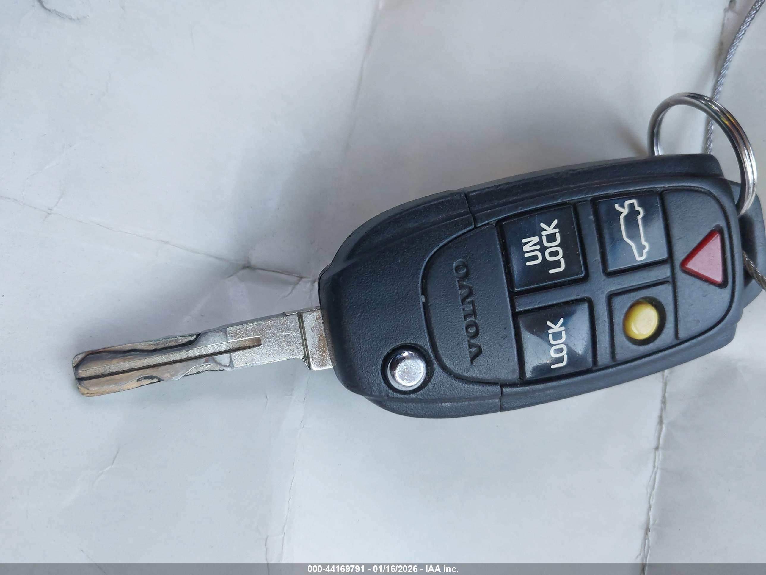 VOLVO XC90 image 11