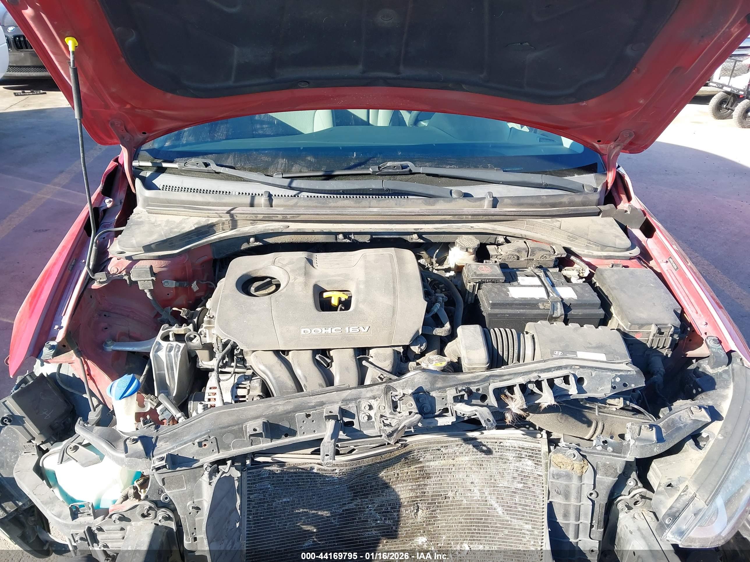 HYUNDAI ELANTRA image 10