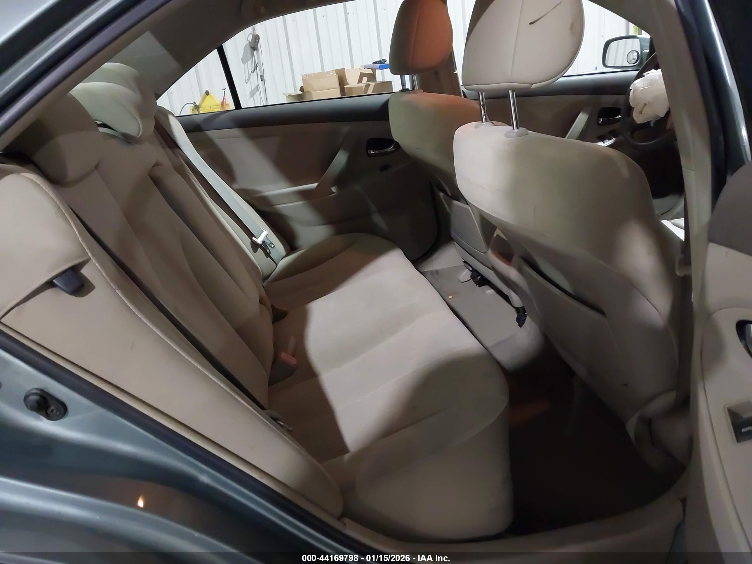 TOYOTA CAMRY image 8