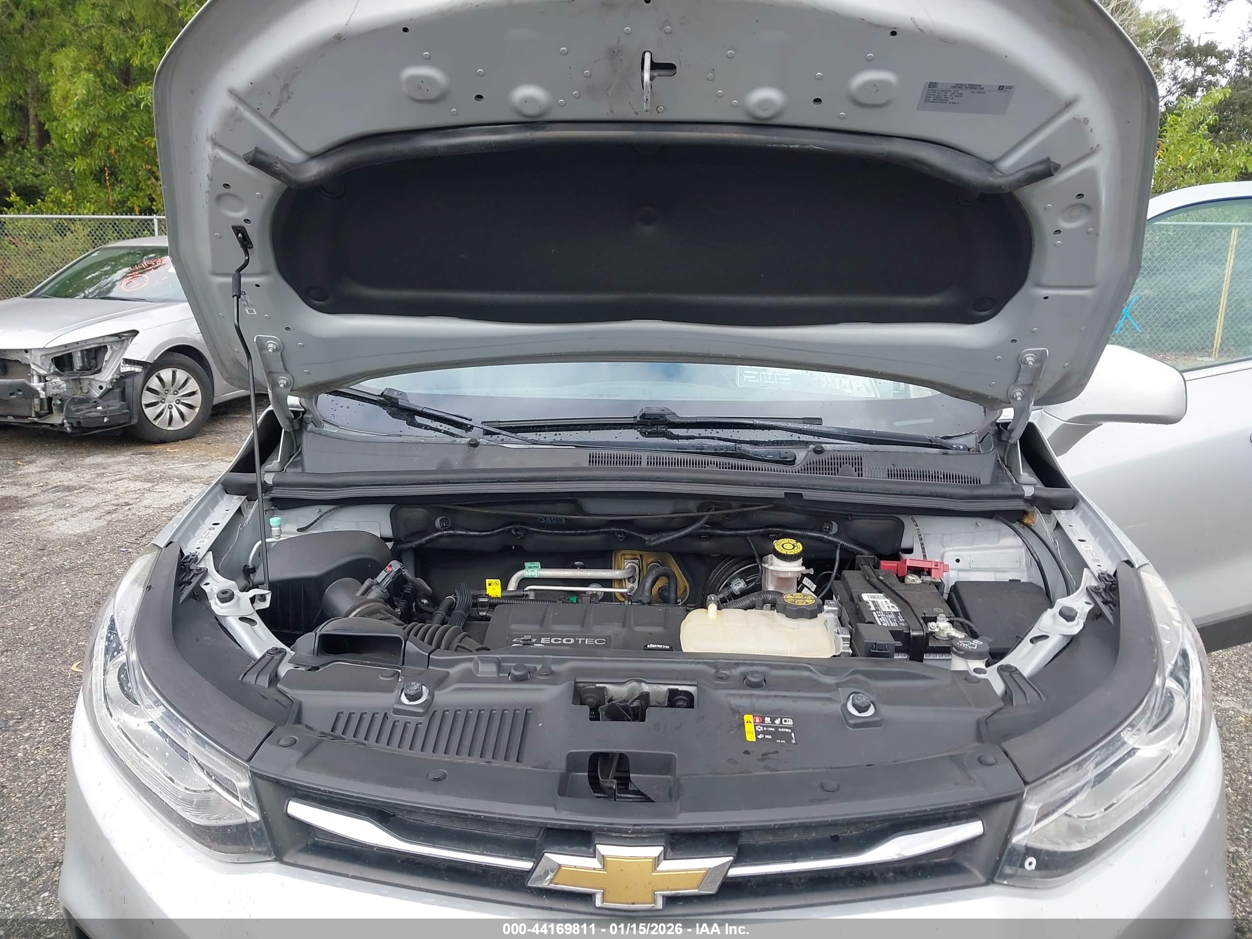 CHEVROLET TRAX image 10