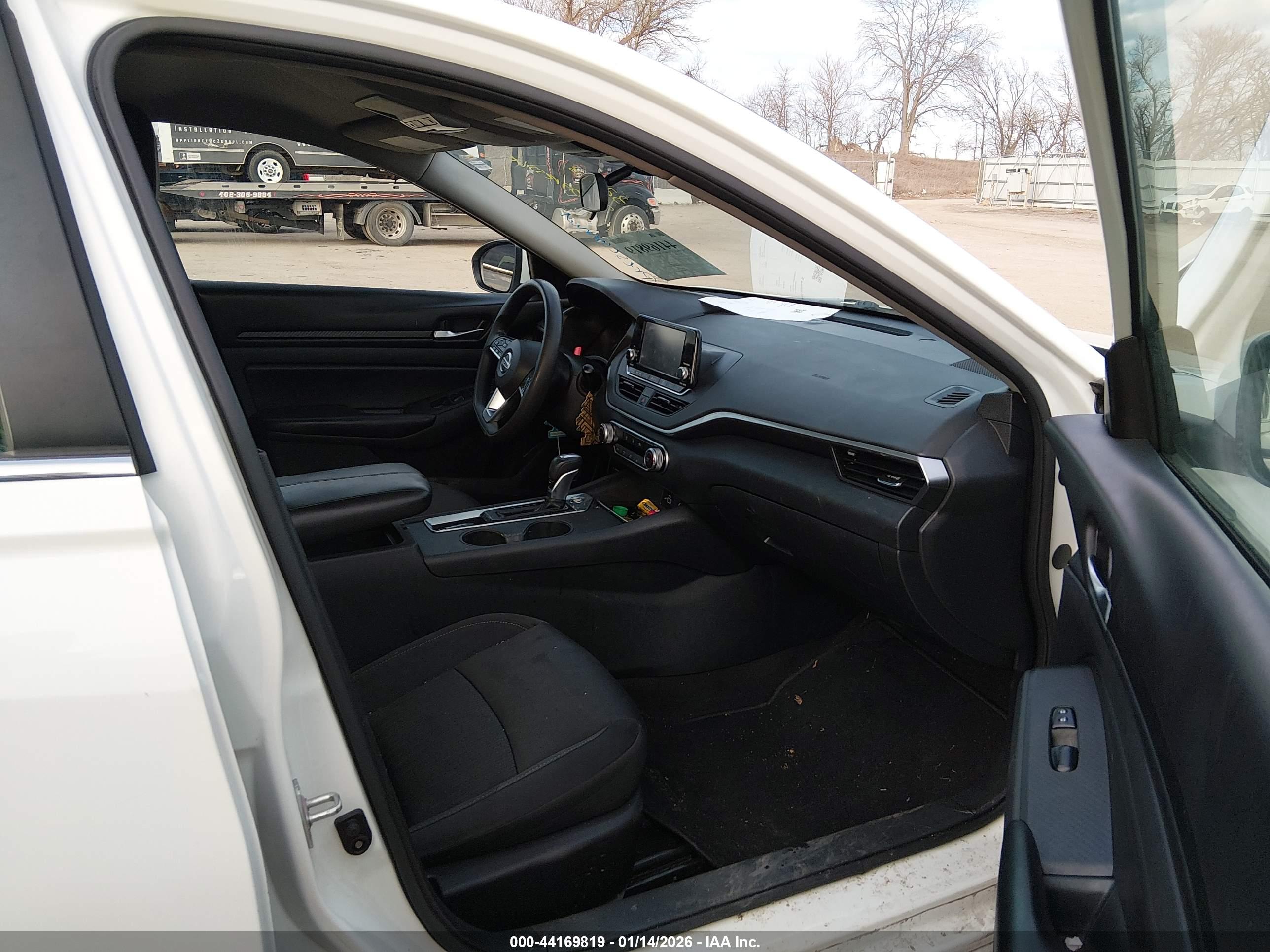 NISSAN ALTIMA image 5