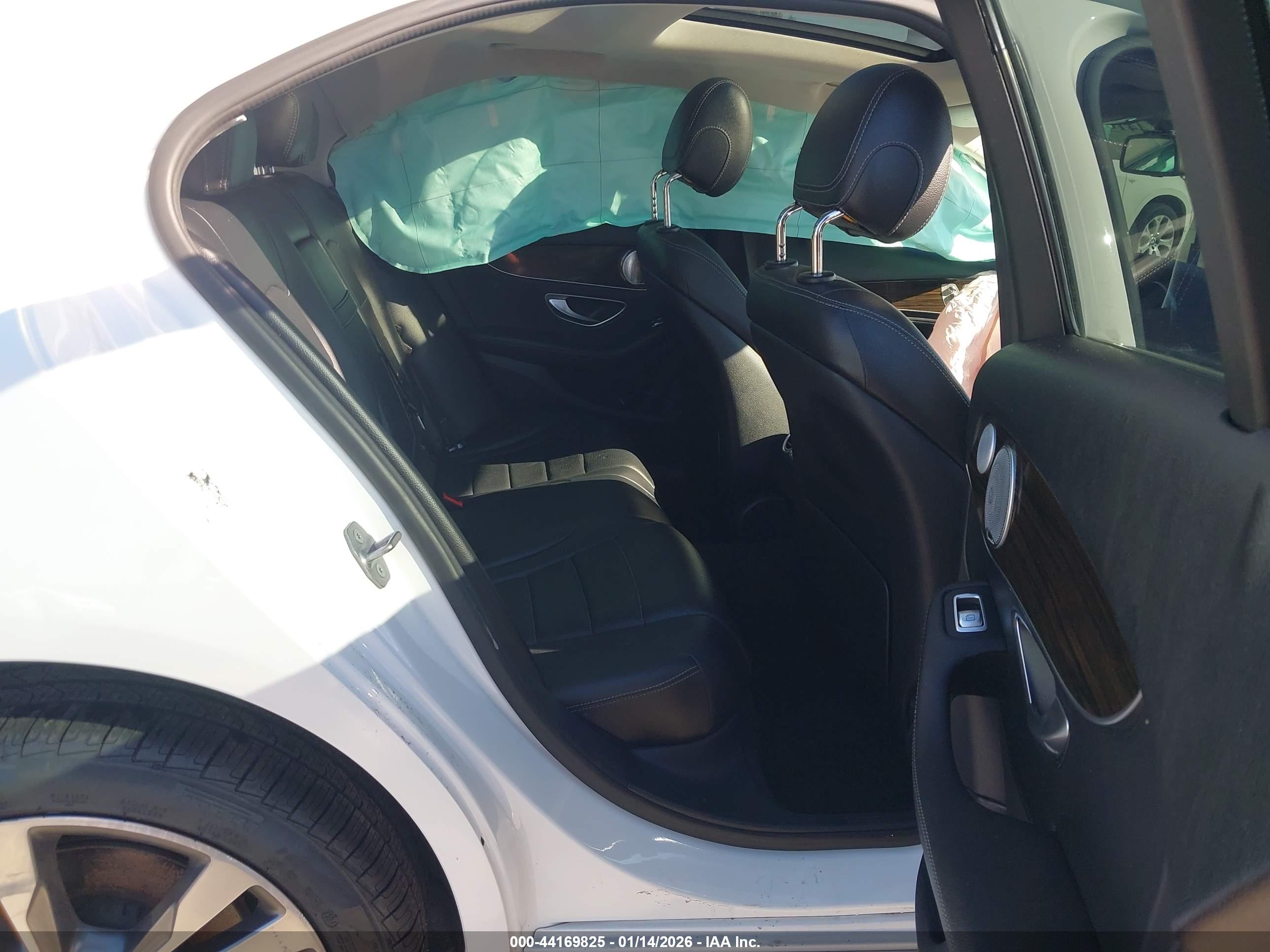 MERCEDES-BENZ C image 8