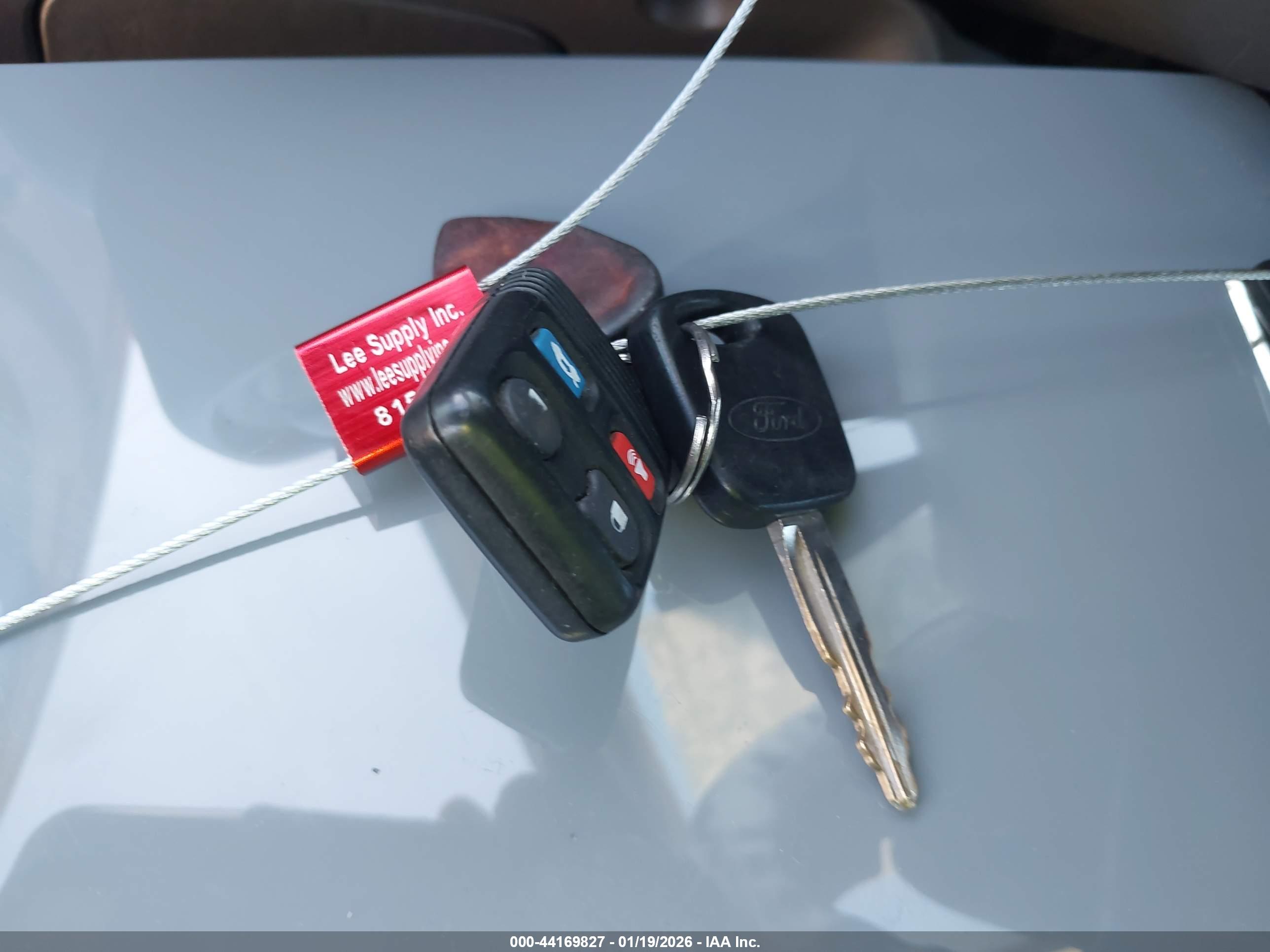 FORD FOCUS image 11