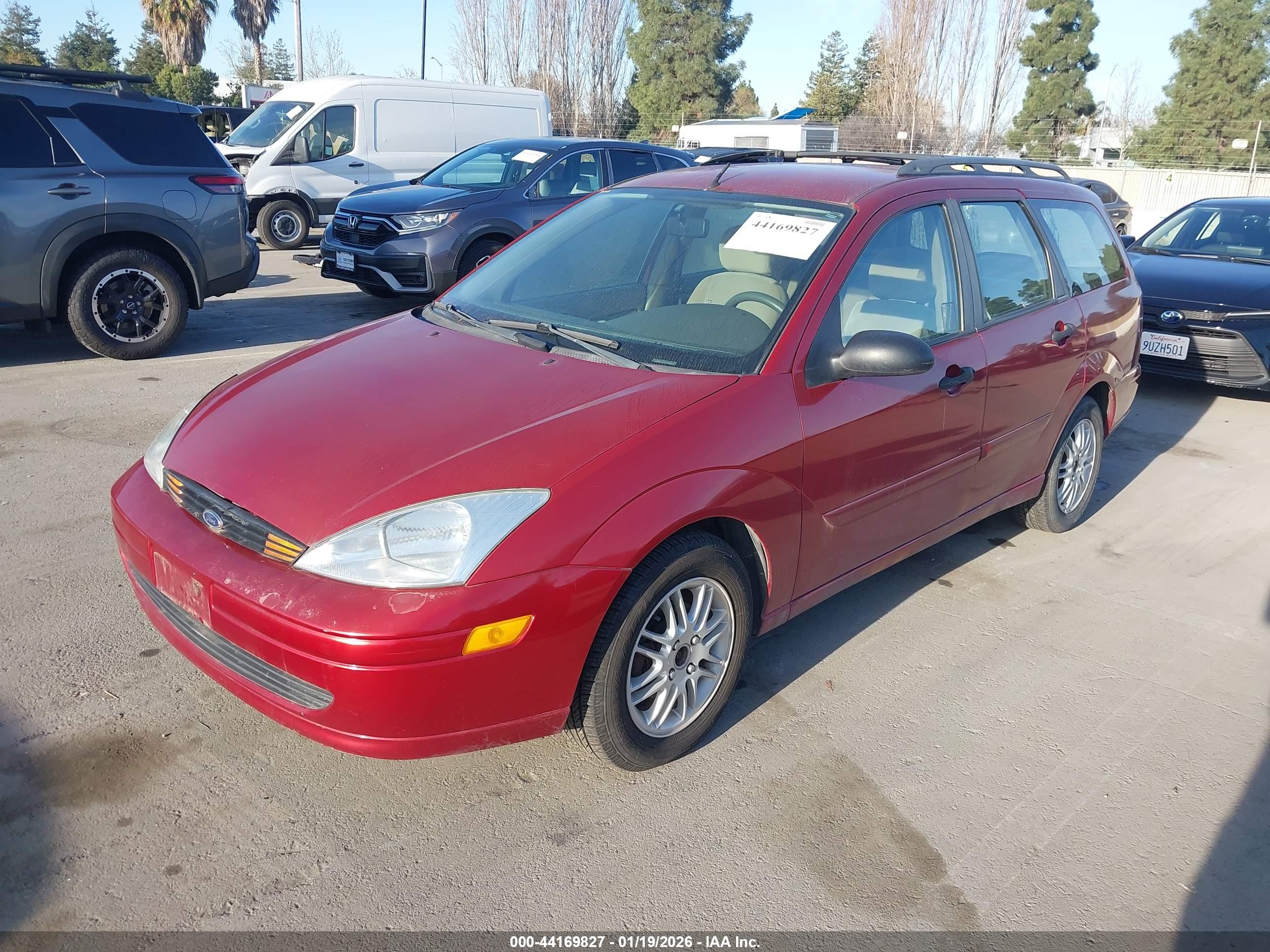FORD FOCUS image 2