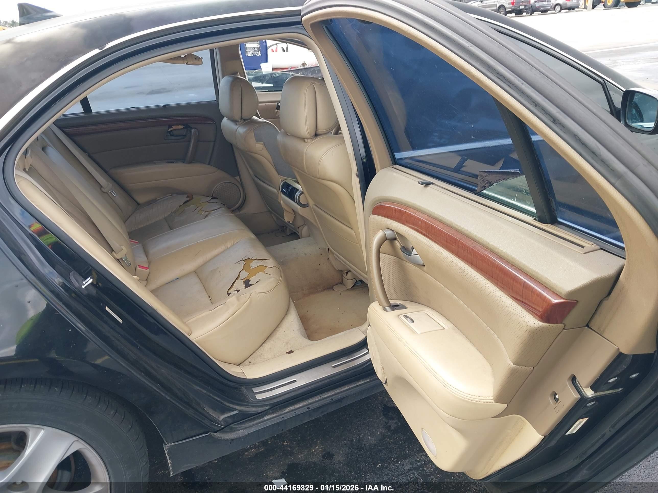 ACURA RL image 8