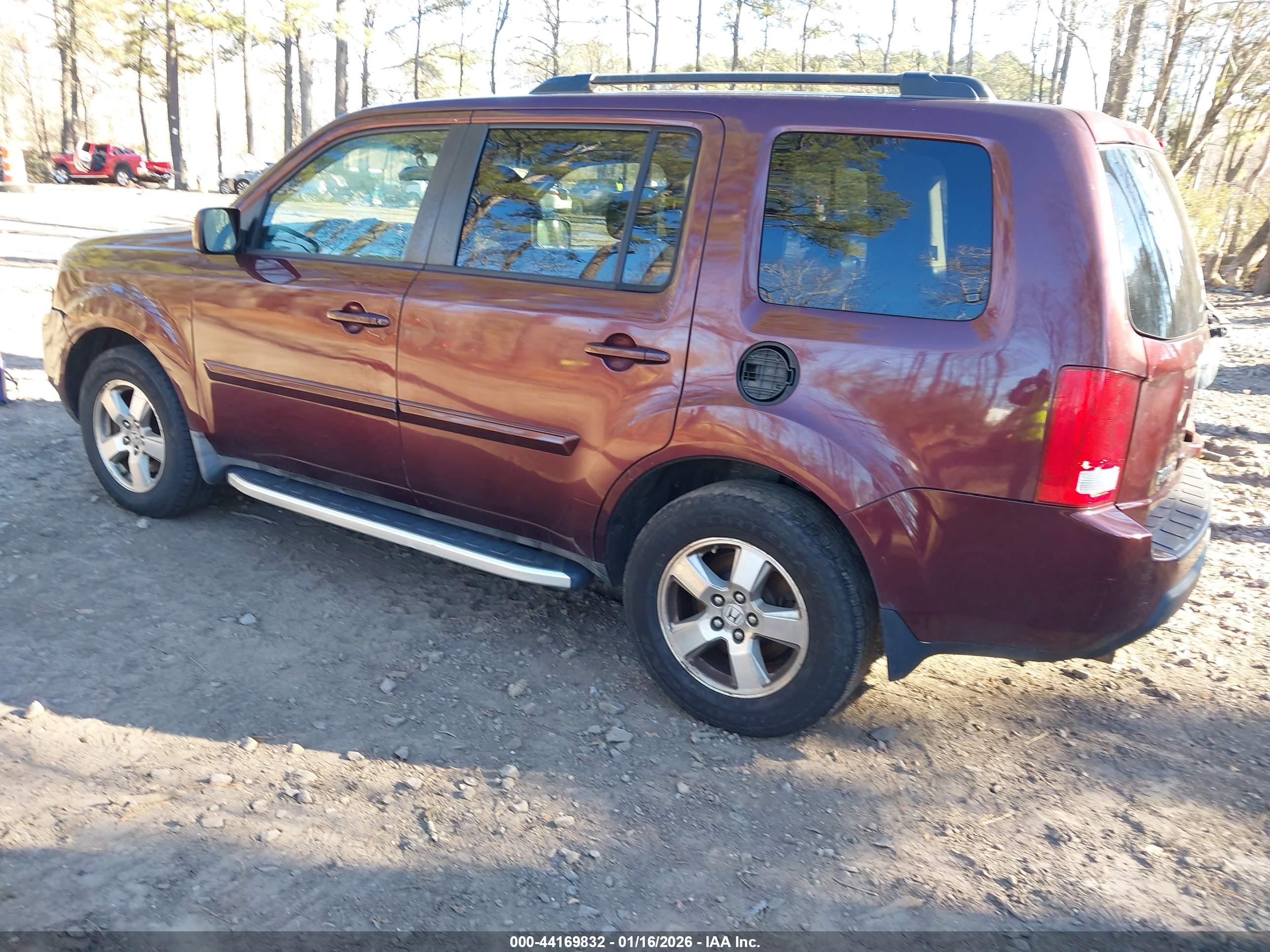 HONDA PILOT image 3