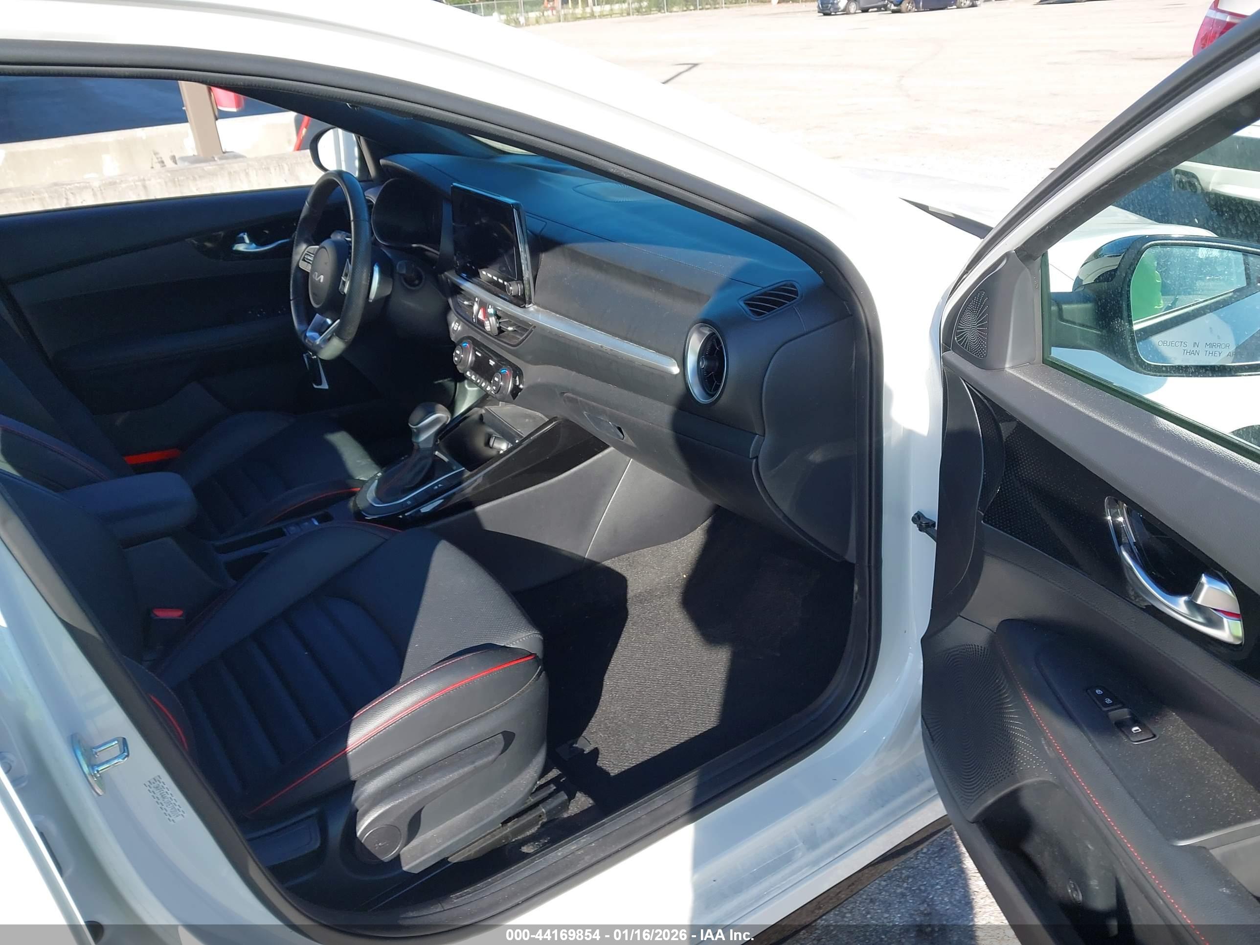 KIA FORTE image 5