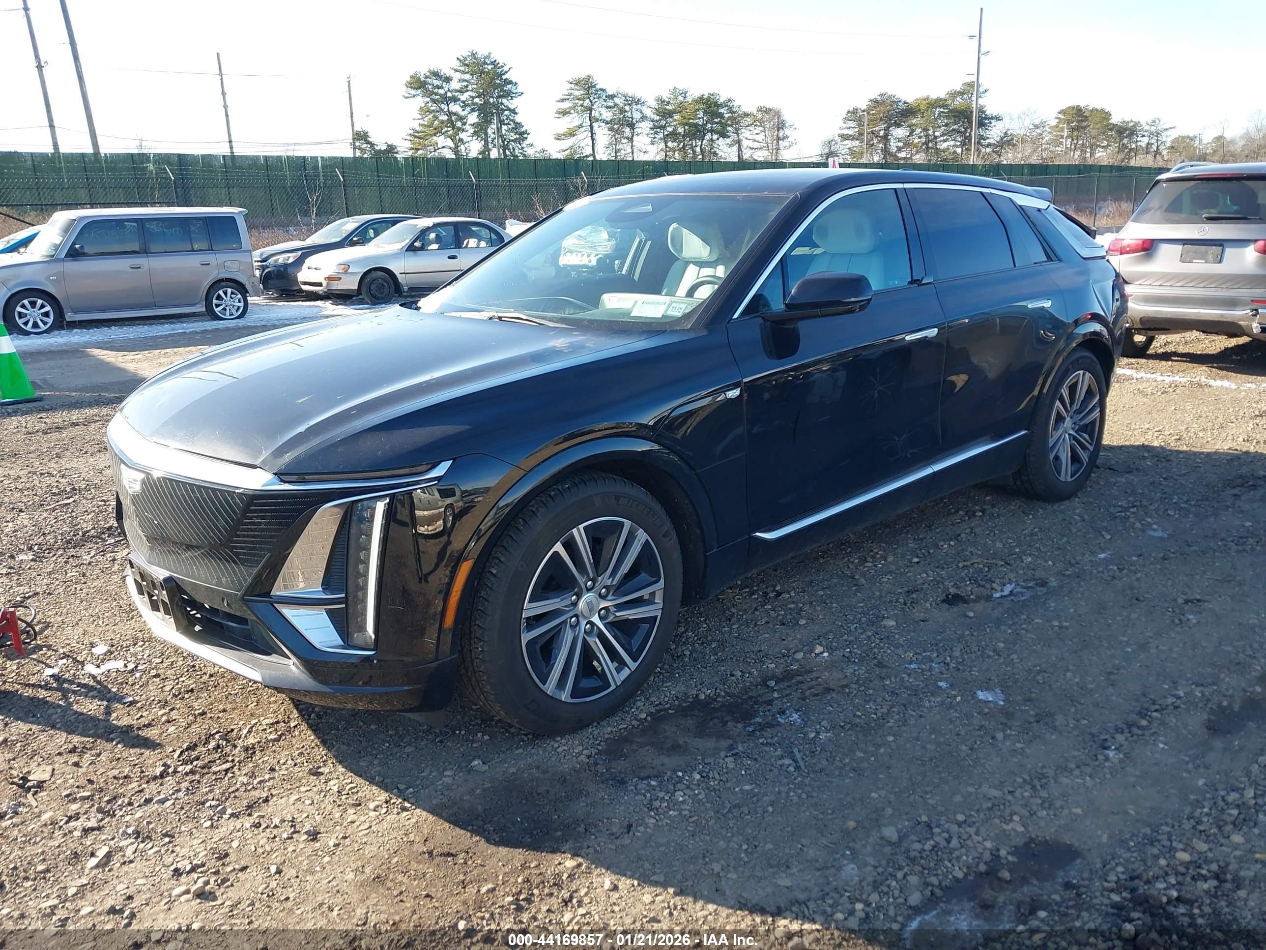 CADILLAC LYRIQ image 2