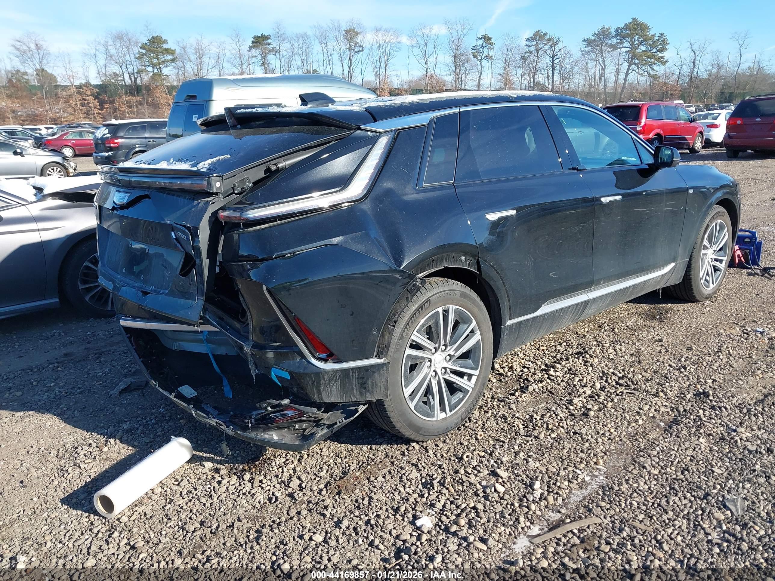 CADILLAC LYRIQ image 4