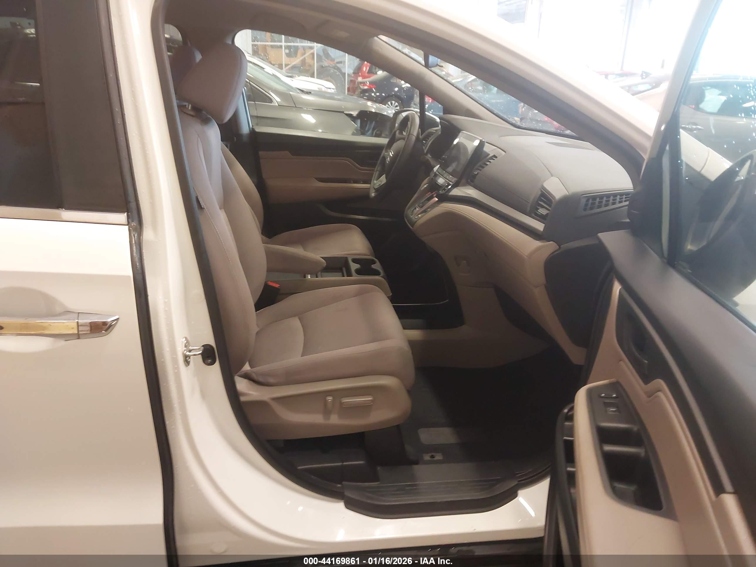 HONDA ODYSSEY image 5