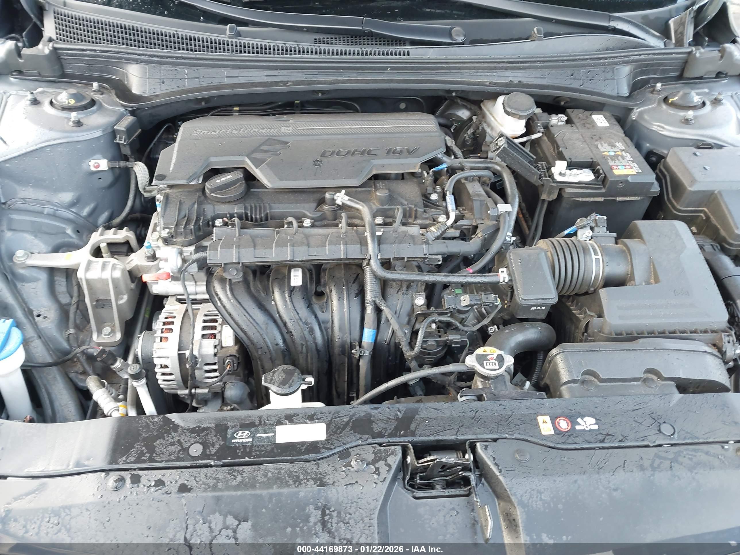 HYUNDAI ELANTRA image 10