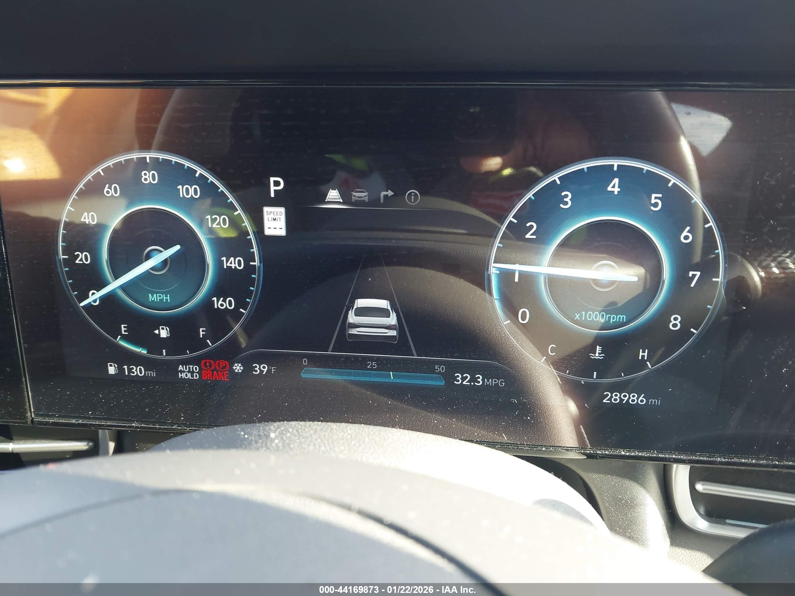 HYUNDAI ELANTRA image 7