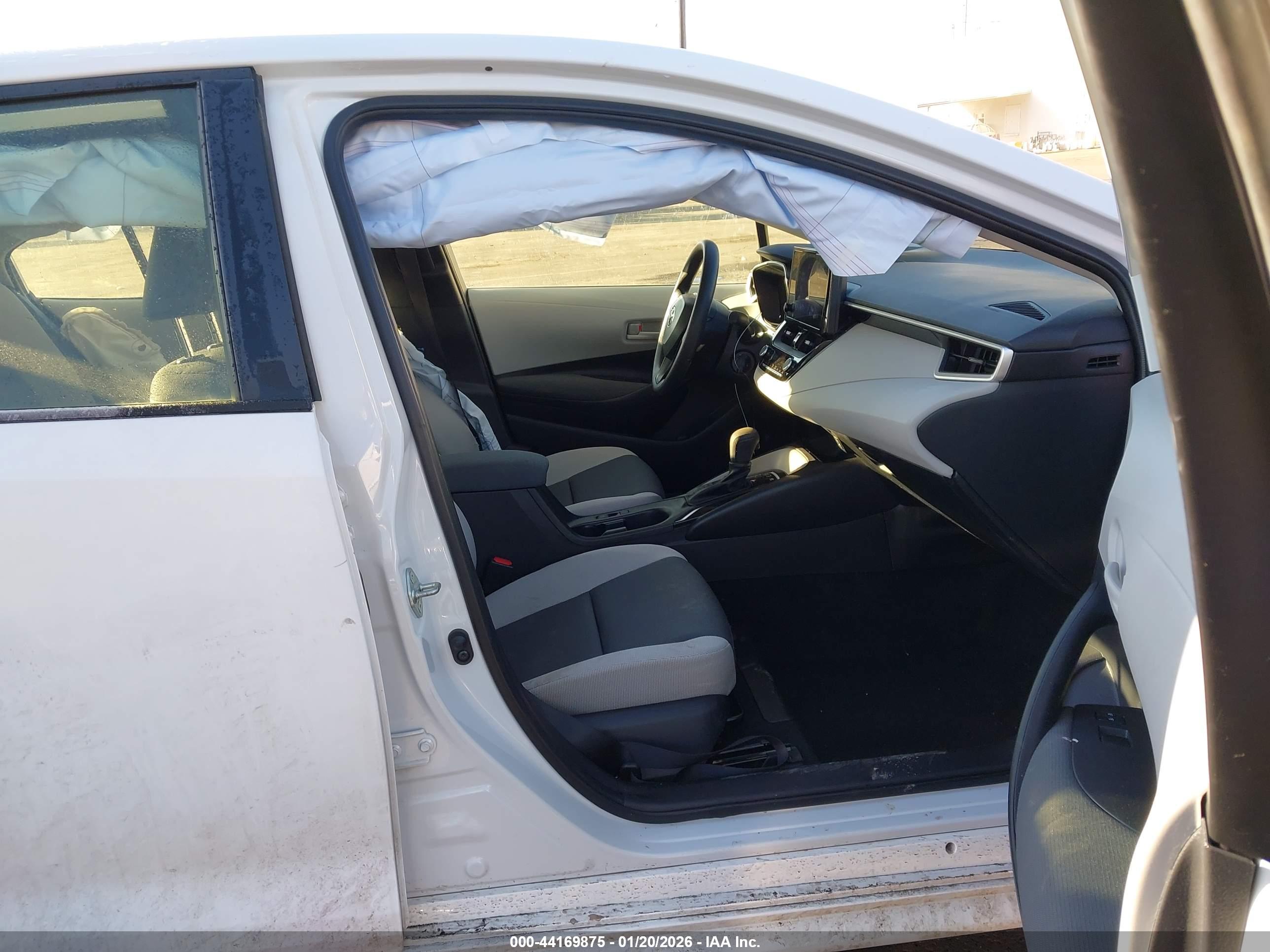 TOYOTA COROLLA image 5