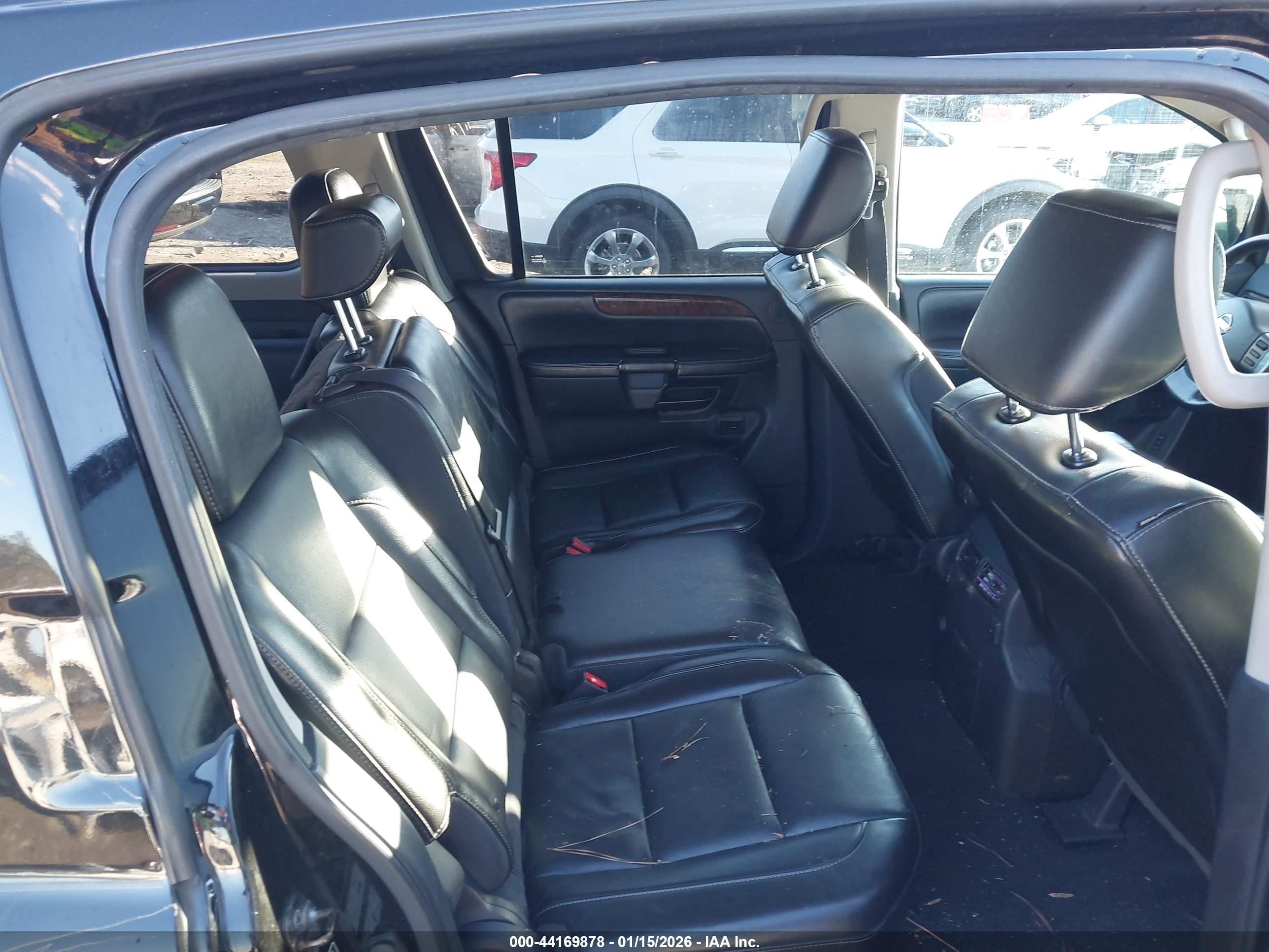 NISSAN ARMADA image 8