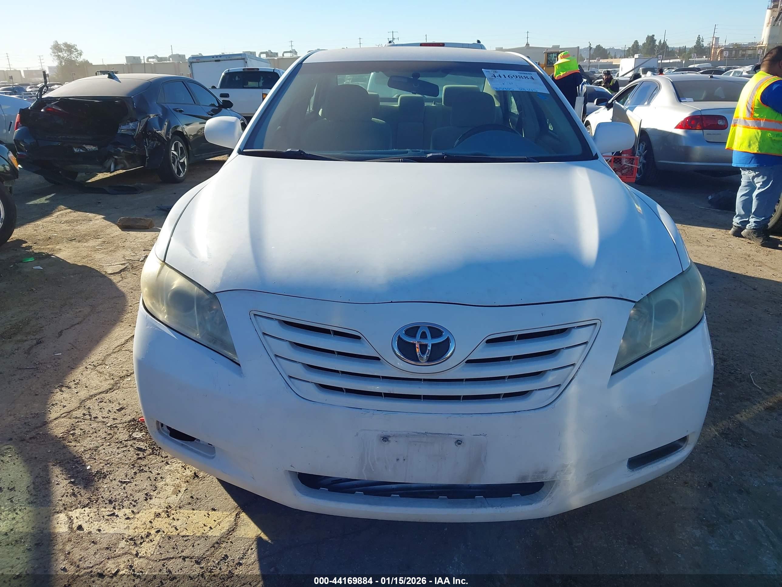 TOYOTA CAMRY image 6