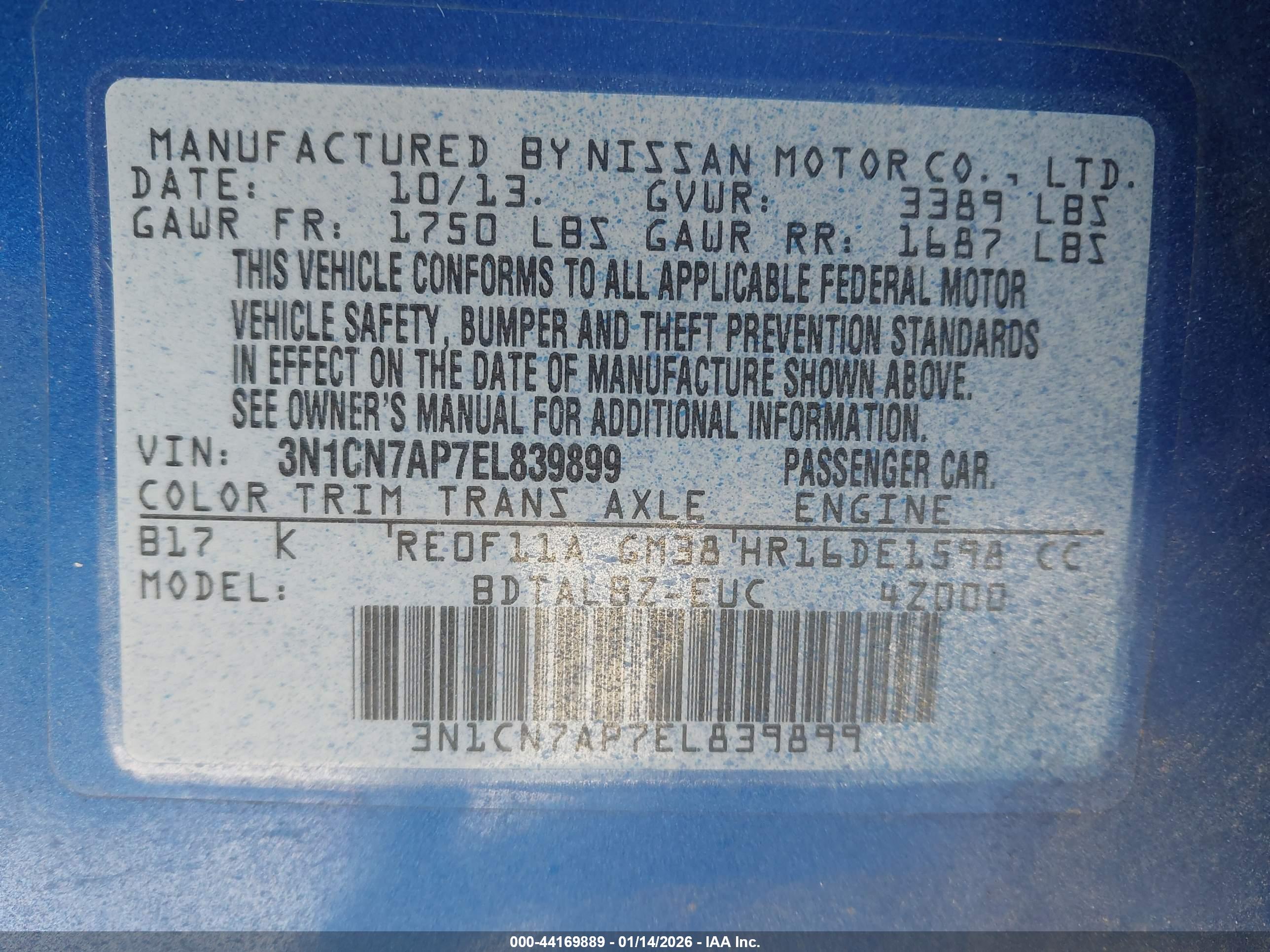 NISSAN VERSA image 9