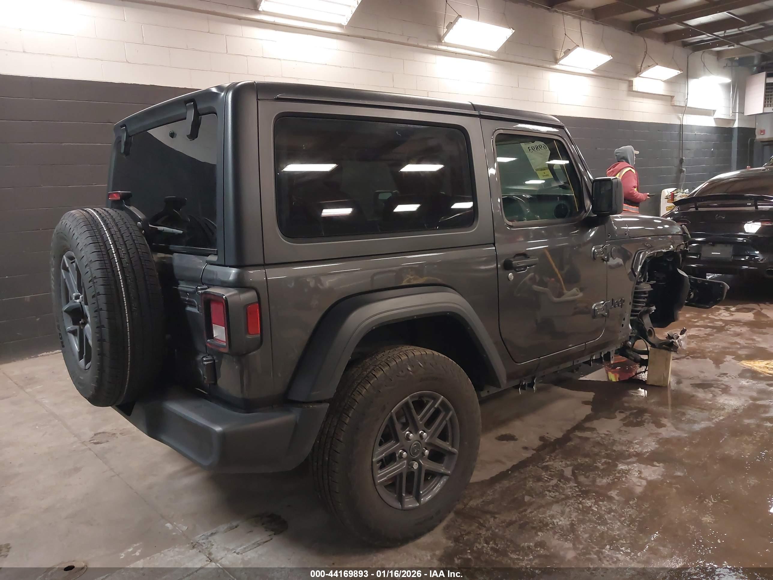 JEEP WRANGLER image 4