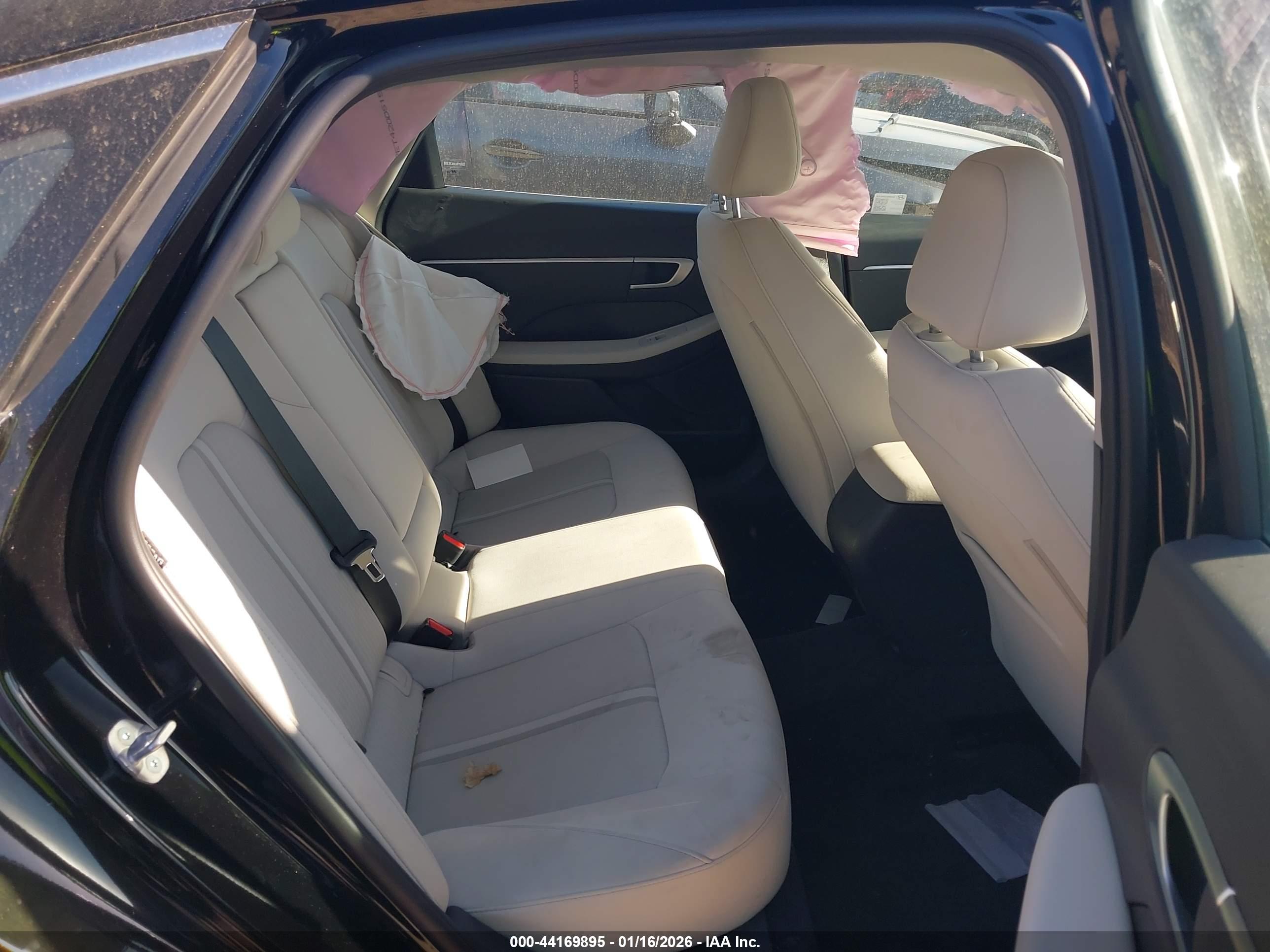 HYUNDAI SONATA image 8