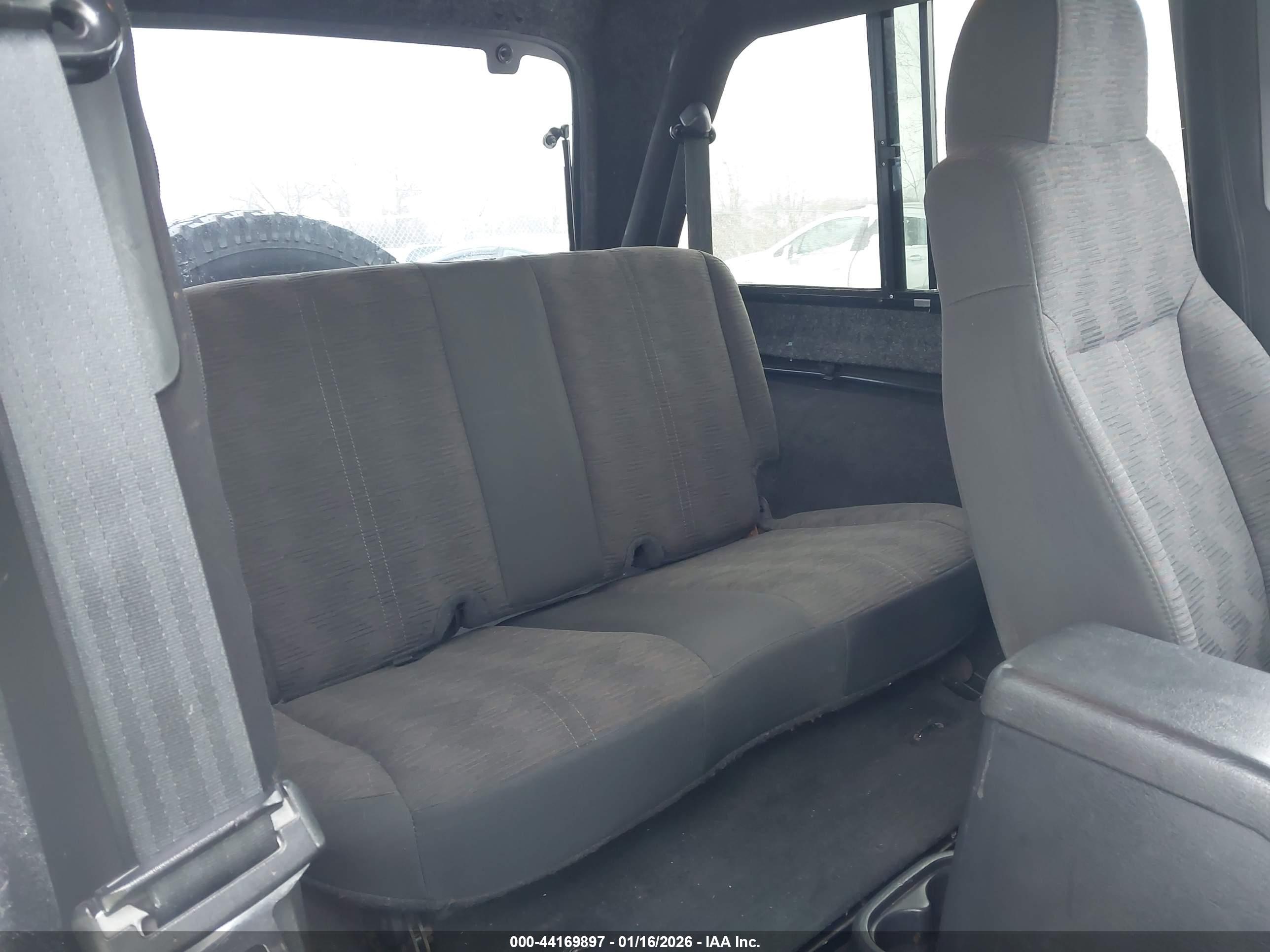 JEEP WRANGLER image 8
