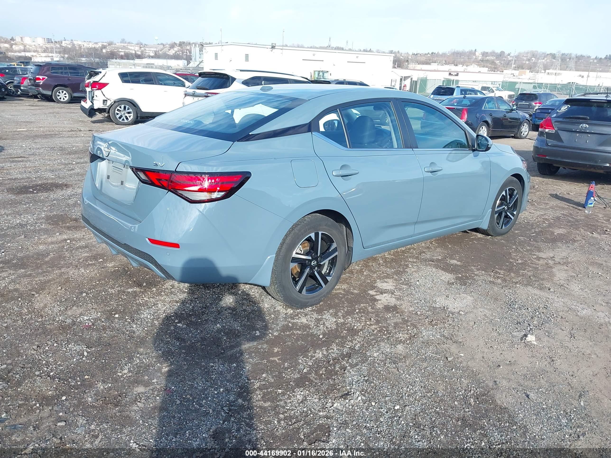 NISSAN SENTRA image 4
