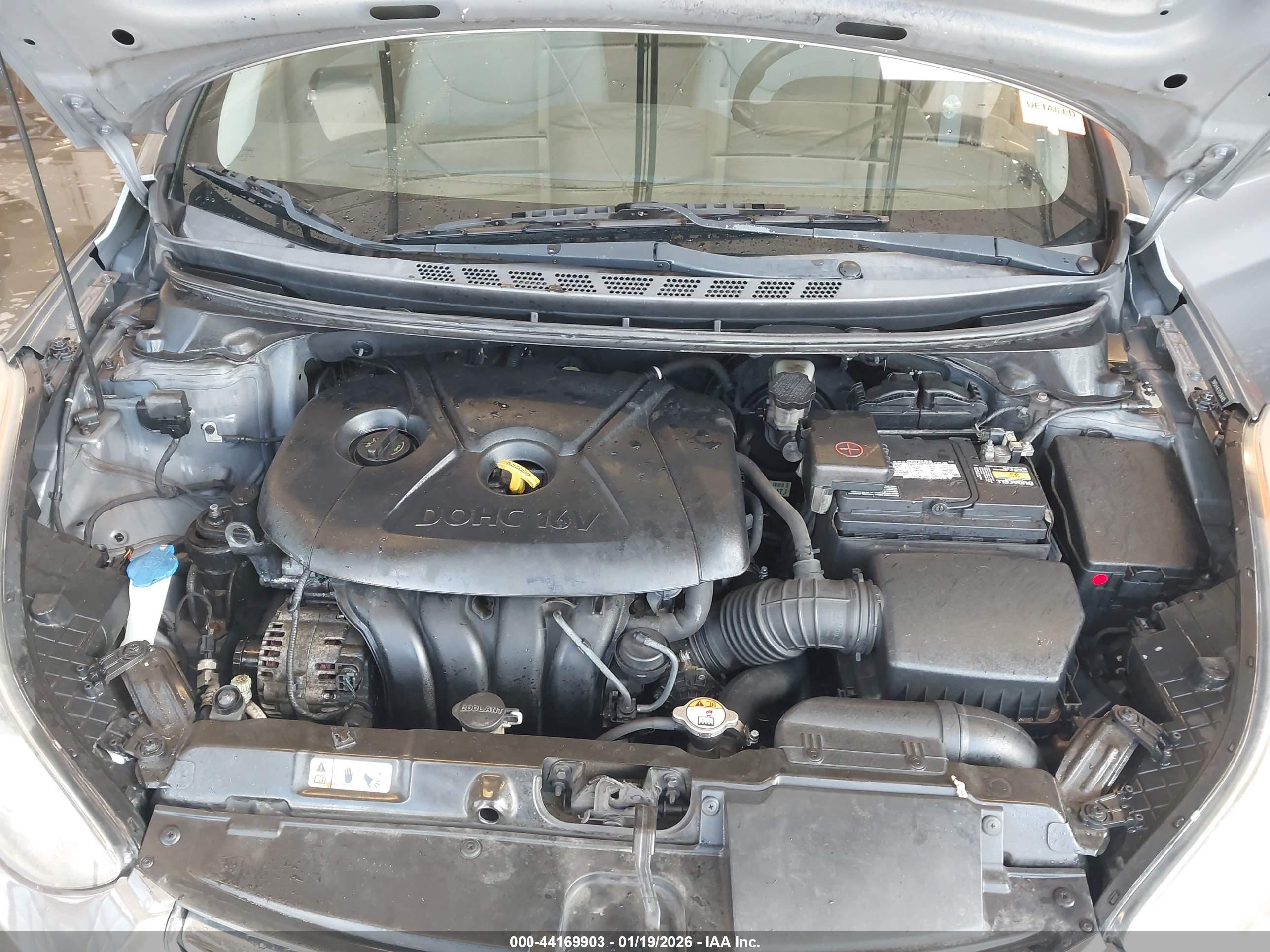 HYUNDAI ELANTRA image 10