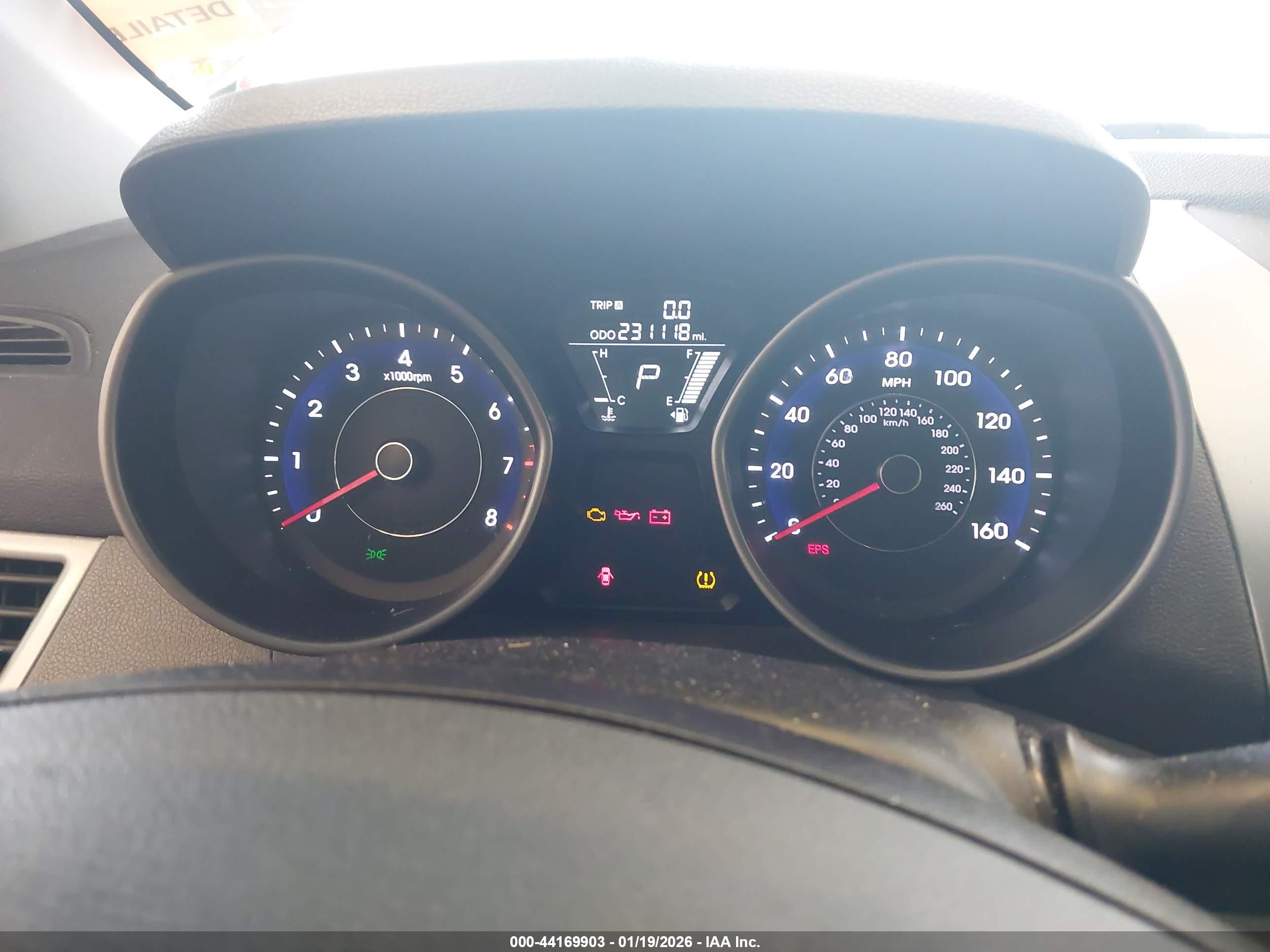 HYUNDAI ELANTRA image 7