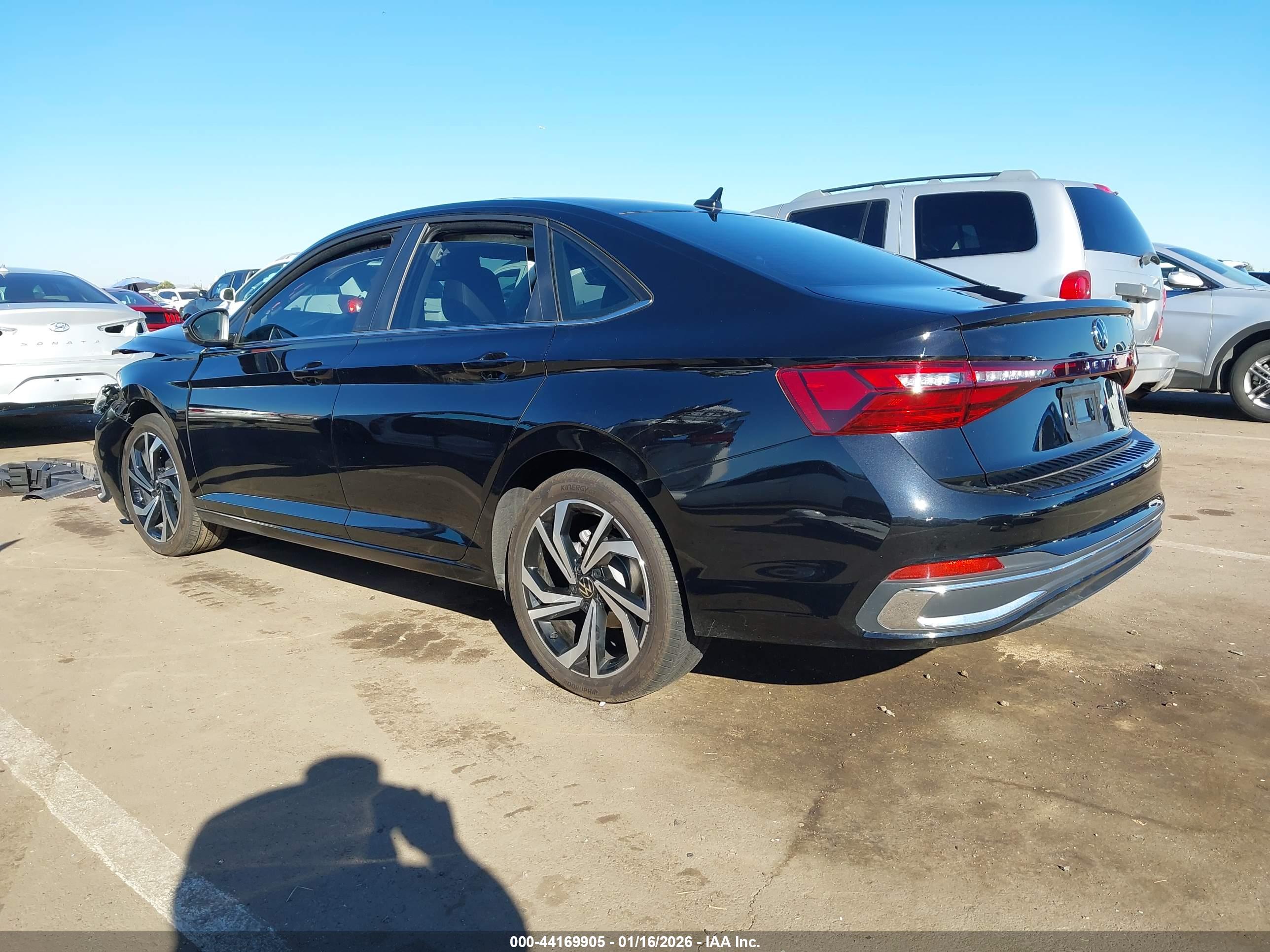 VOLKSWAGEN JETTA image 3