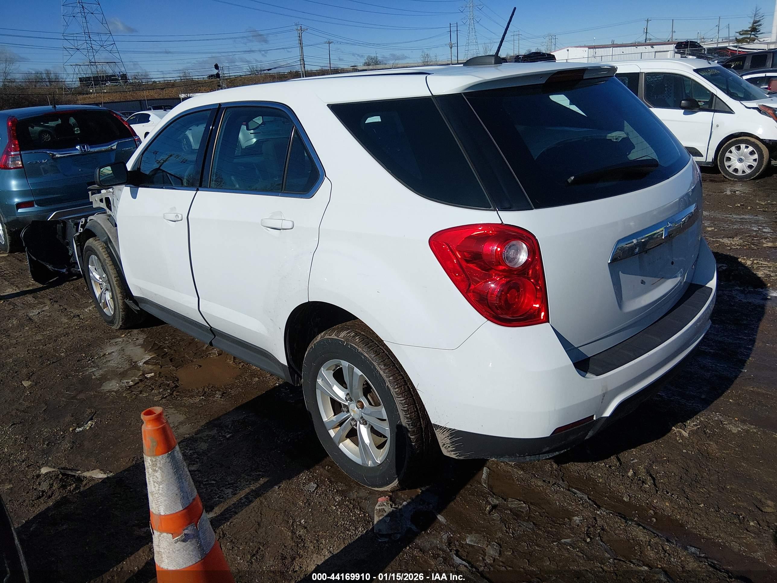 CHEVROLET EQUINOX image 3