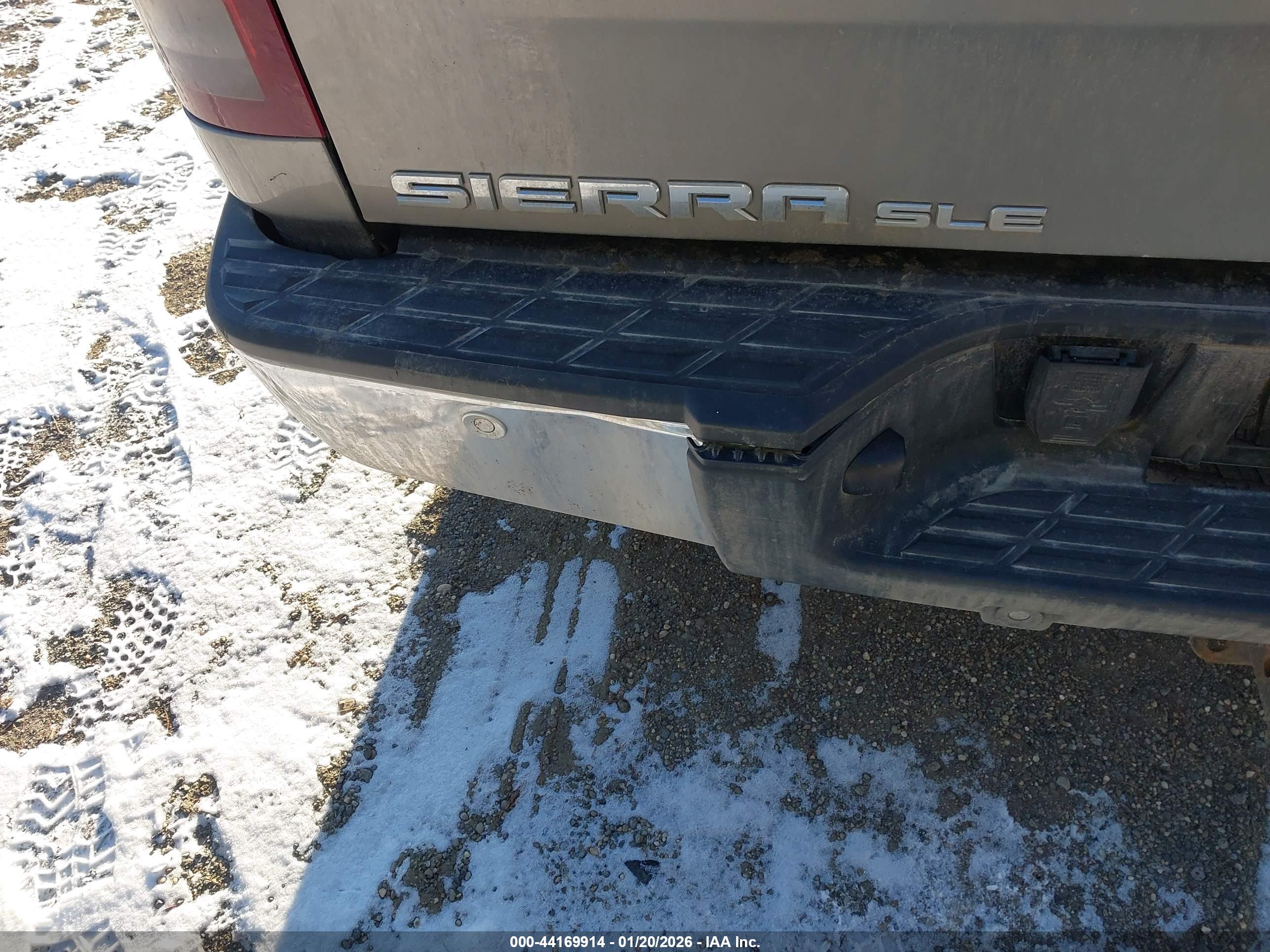 GMC SIERRA image 6