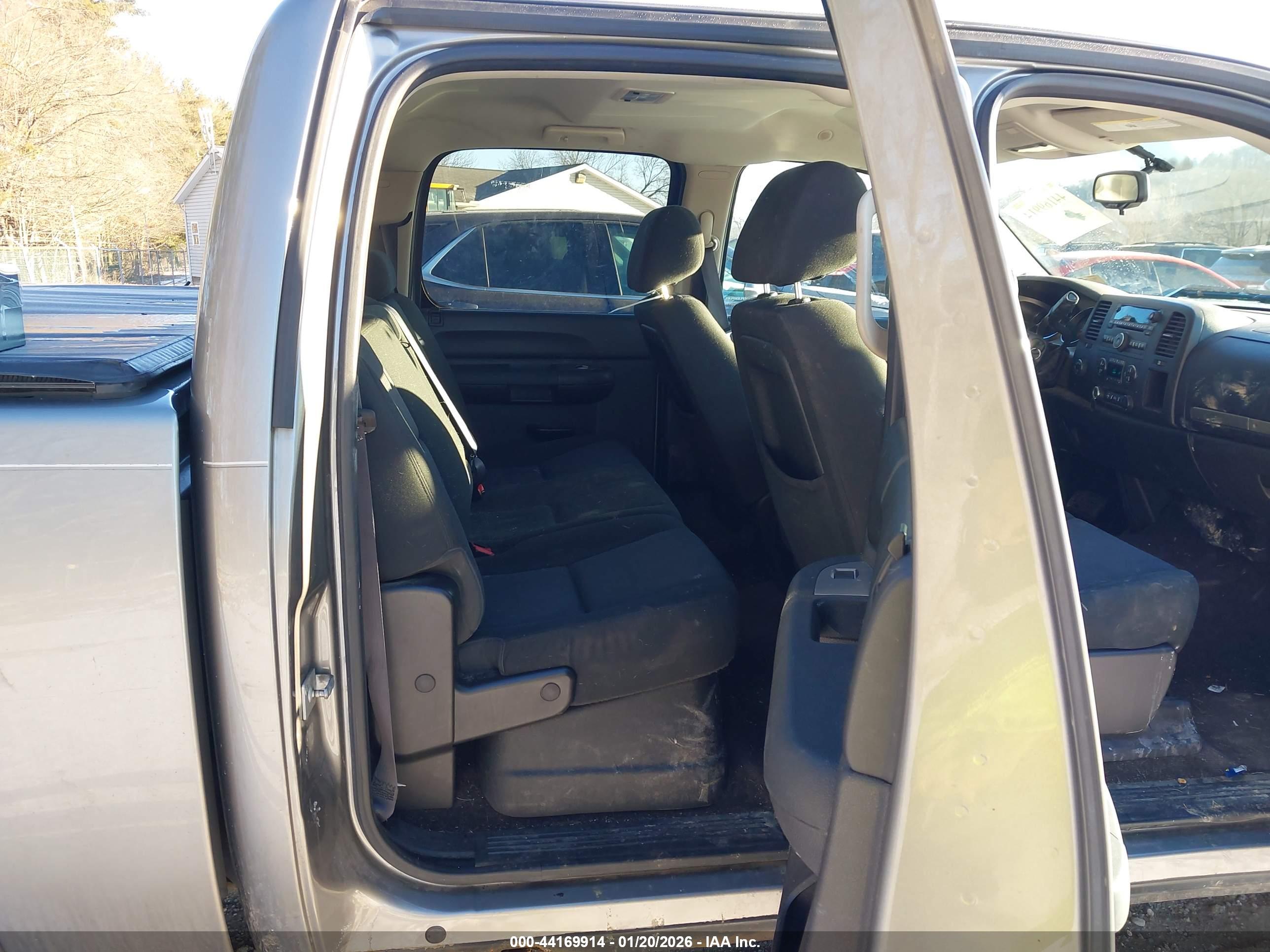 GMC SIERRA image 8