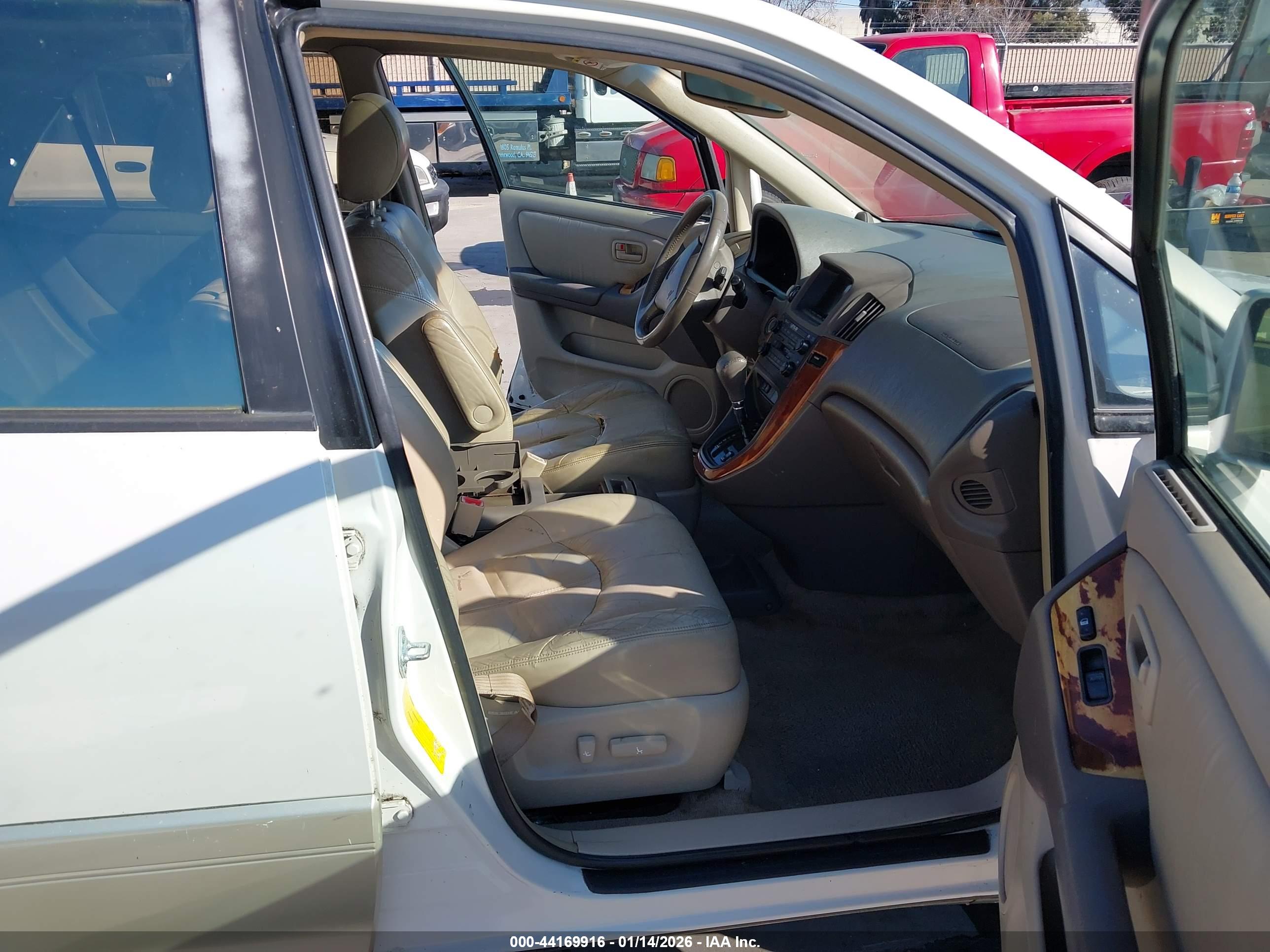 LEXUS RX image 5