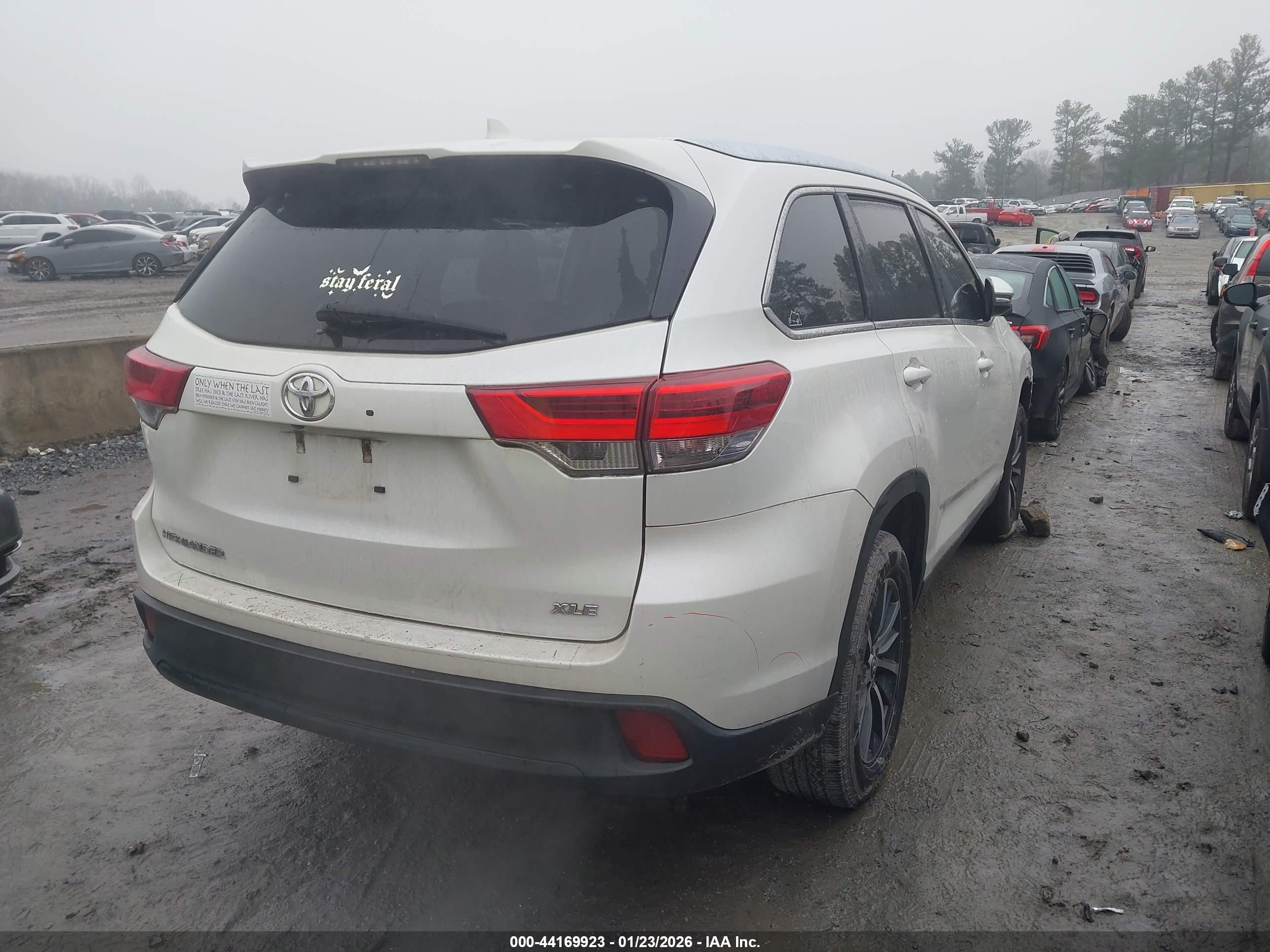 TOYOTA HIGHLANDER image 4