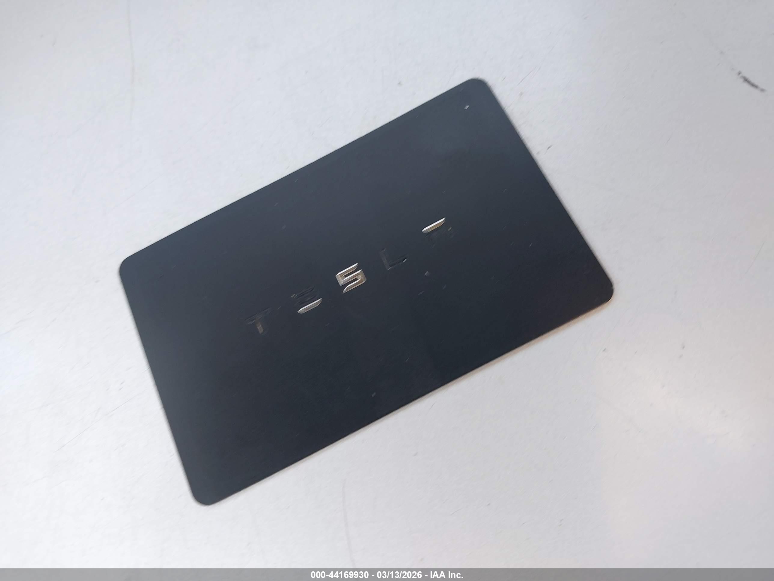 TESLA MODEL image 11