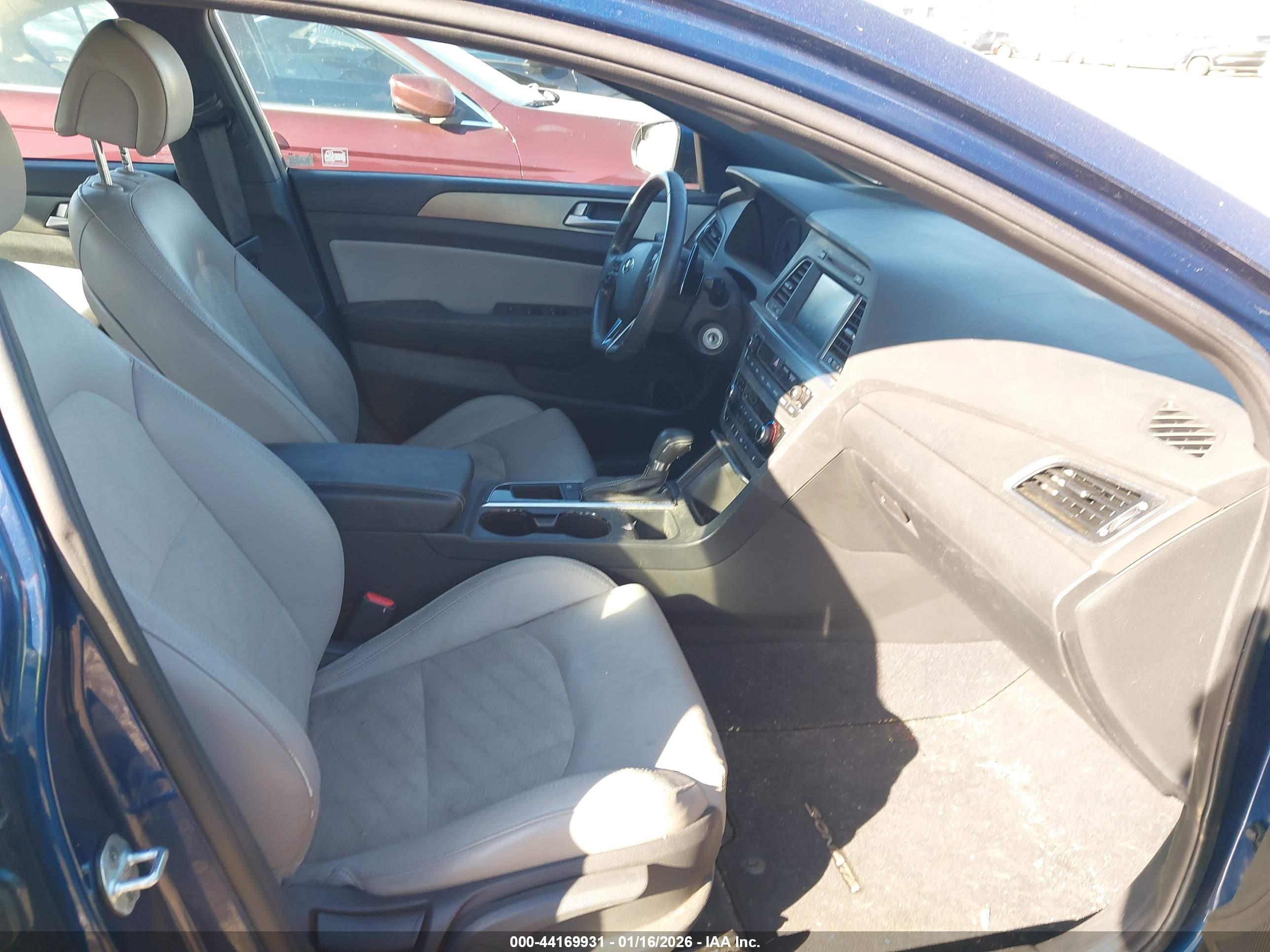 HYUNDAI SONATA image 5