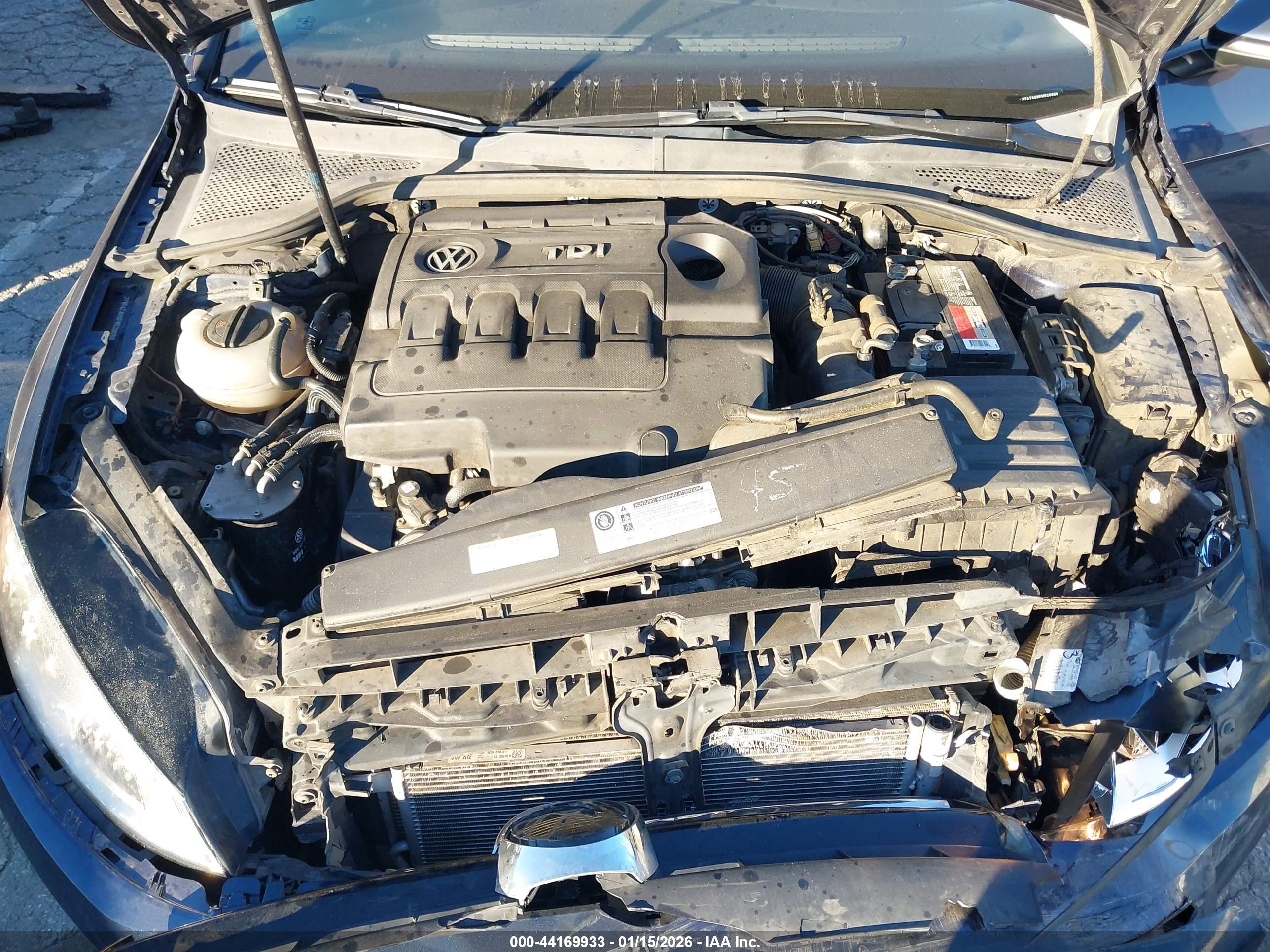 VOLKSWAGEN GOLF image 10