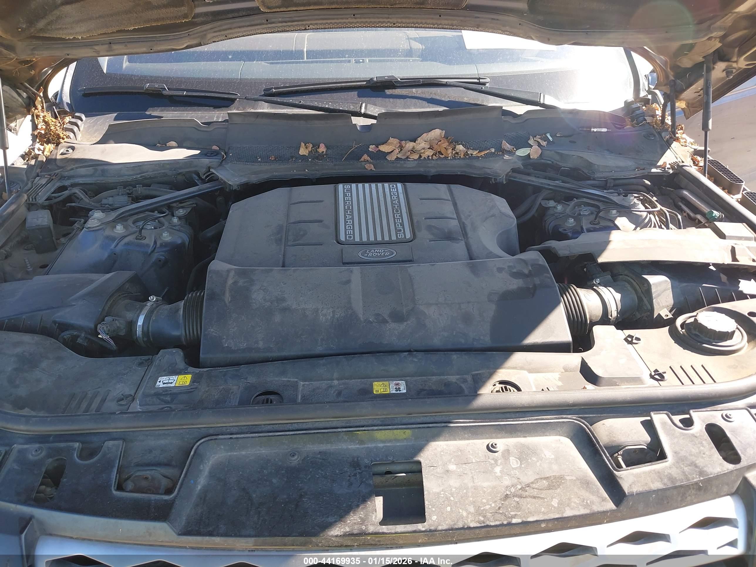 LAND ROVER image 10