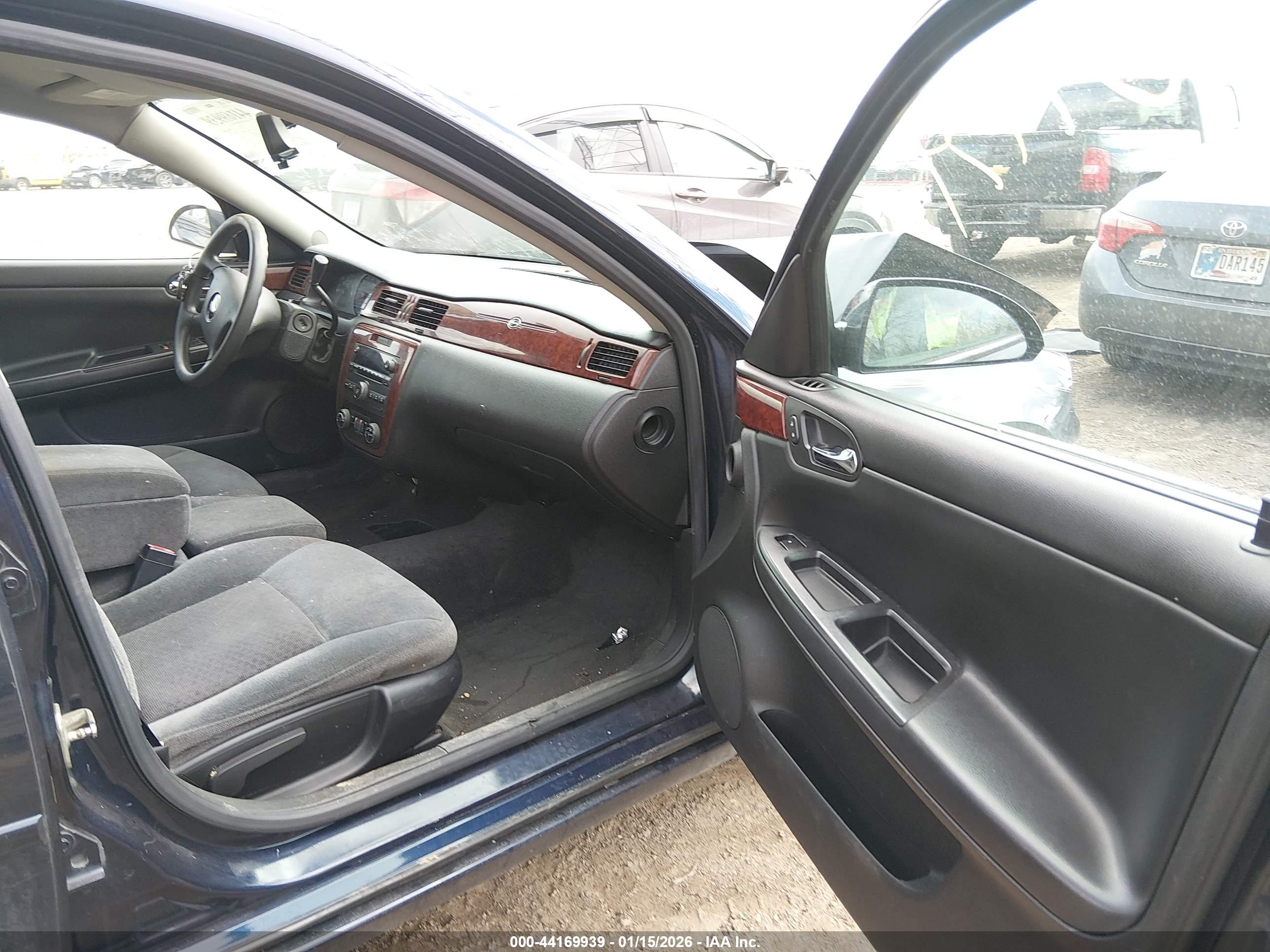 CHEVROLET IMPALA image 5