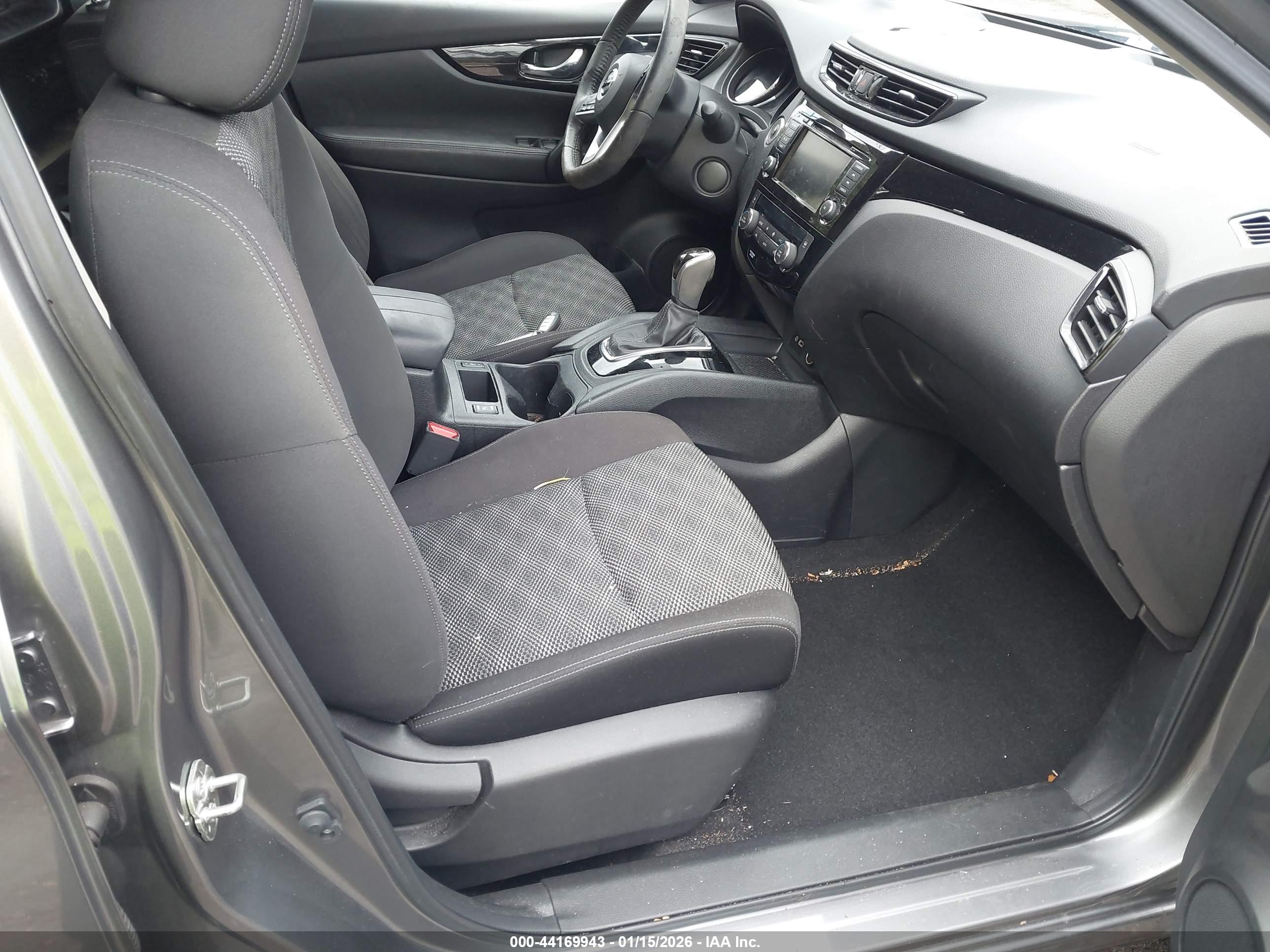 NISSAN ROGUE image 5