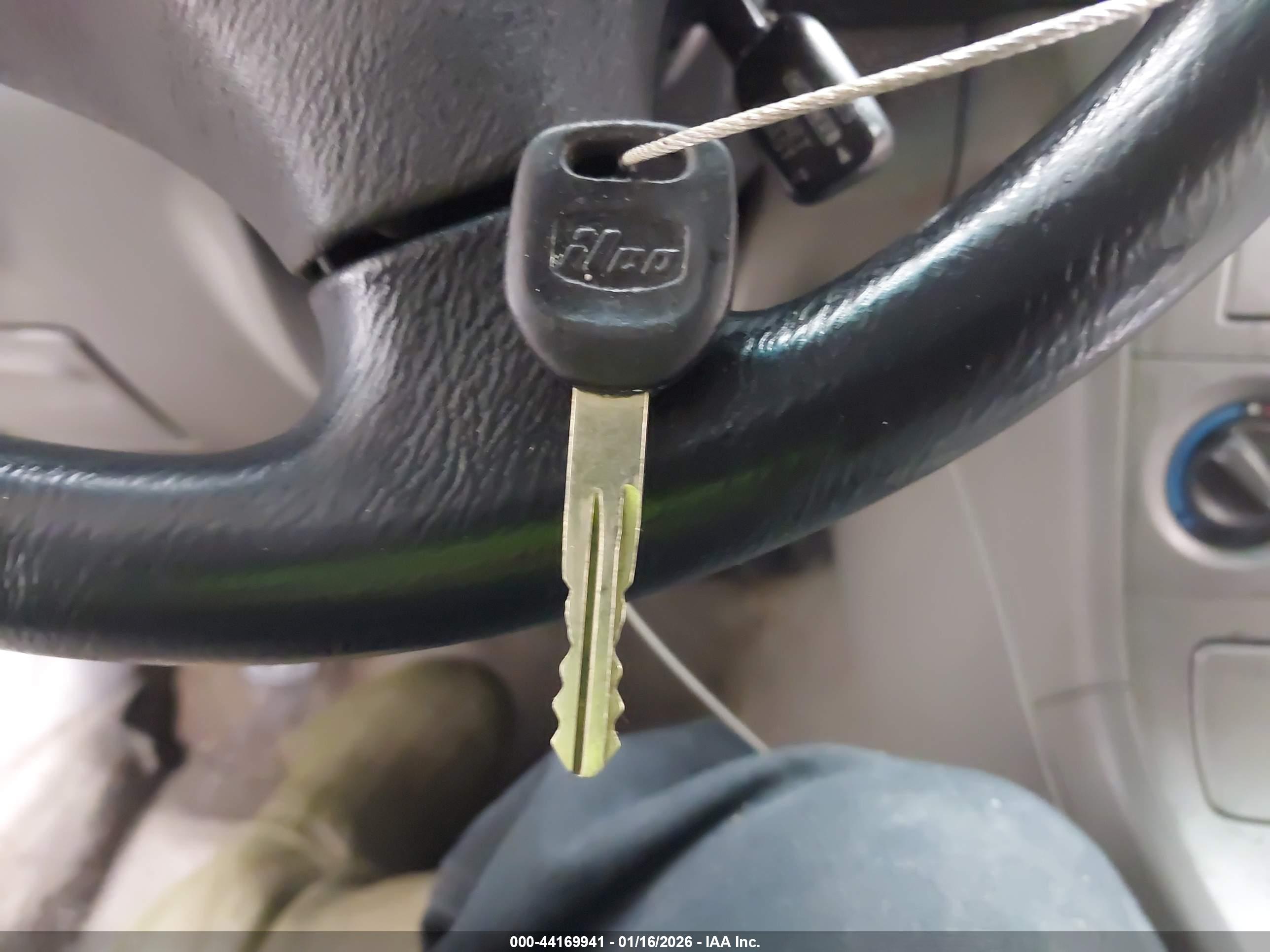 SUBARU FORESTER image 11