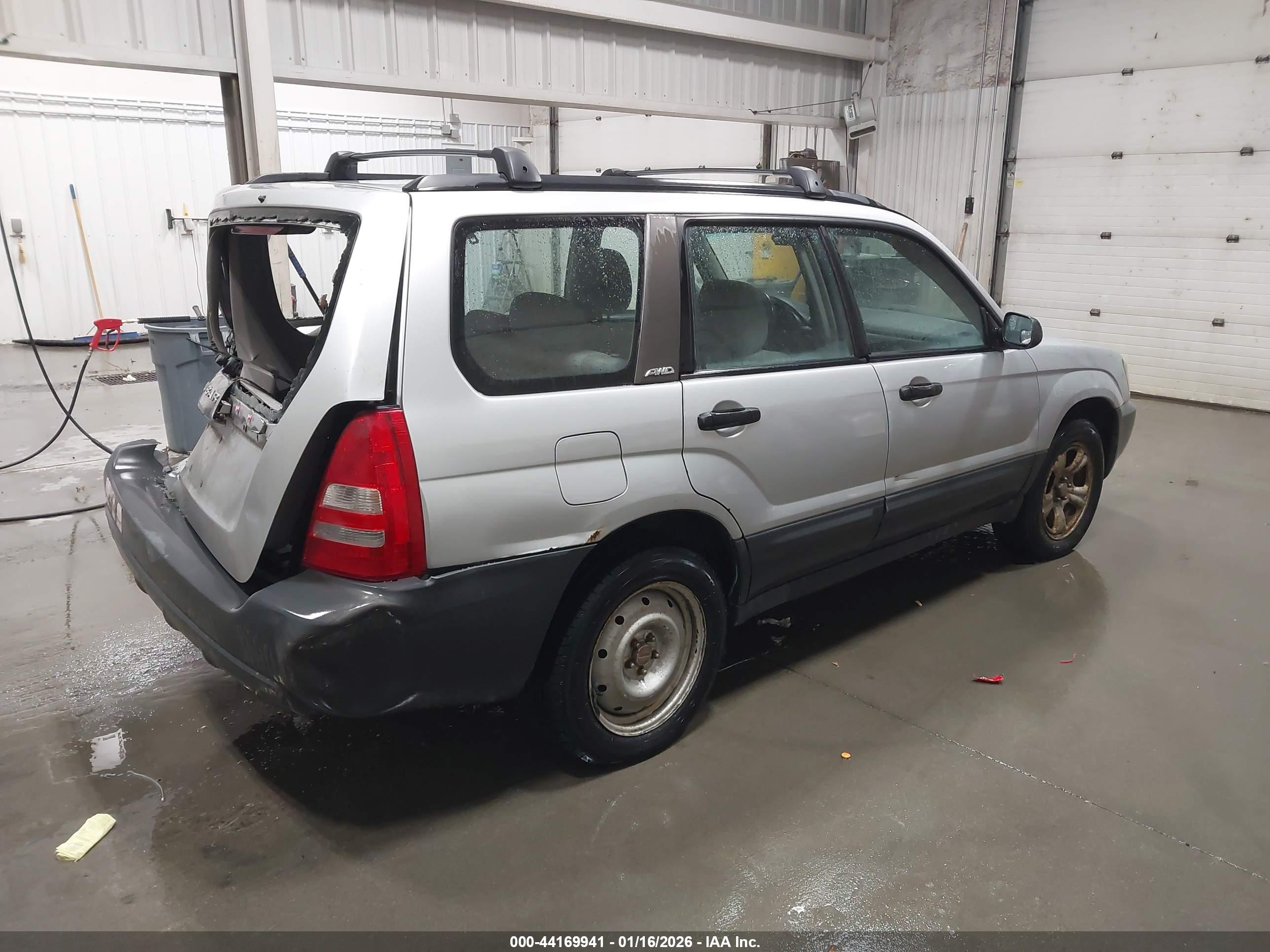 SUBARU FORESTER image 4