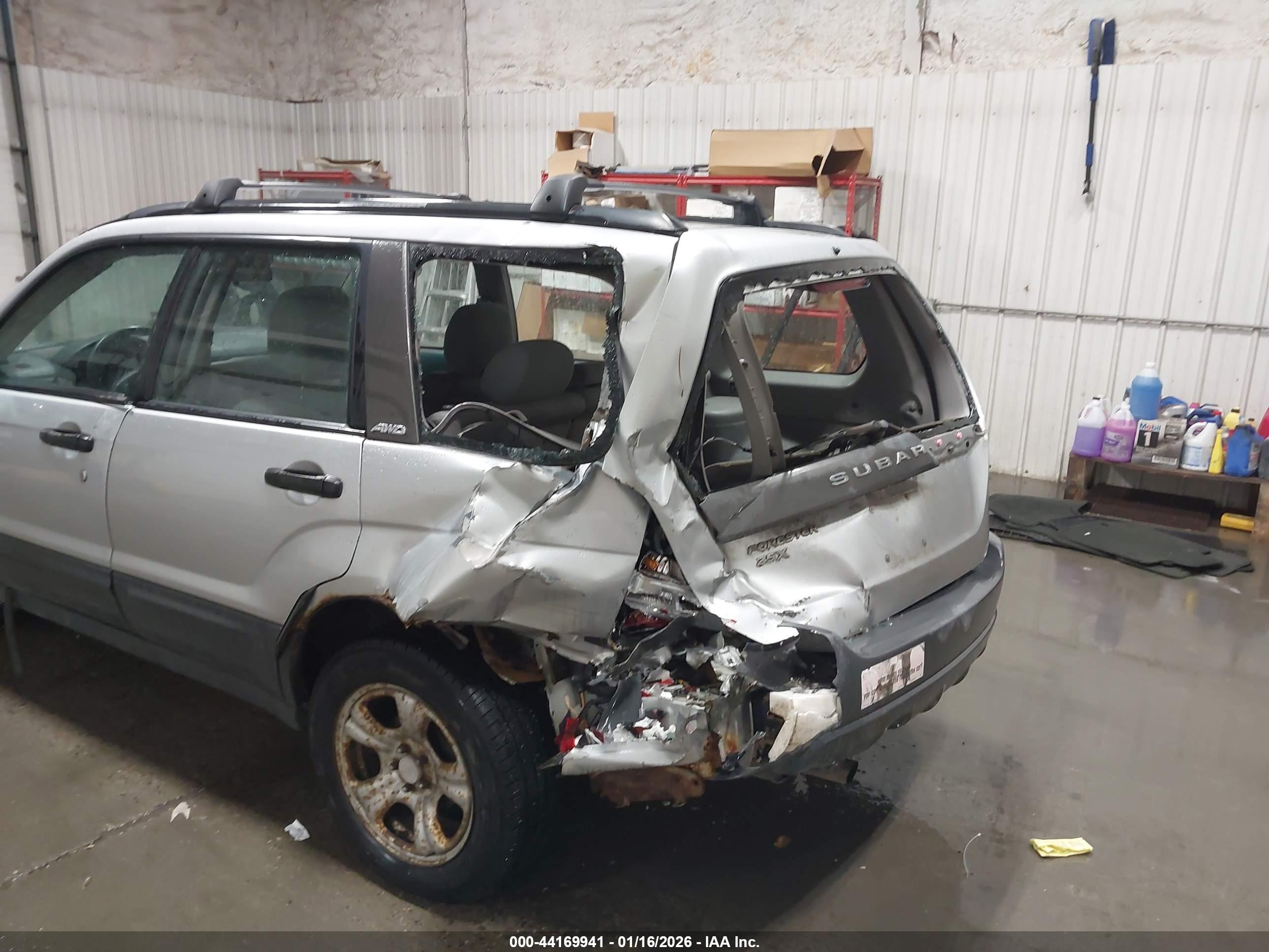 SUBARU FORESTER image 6